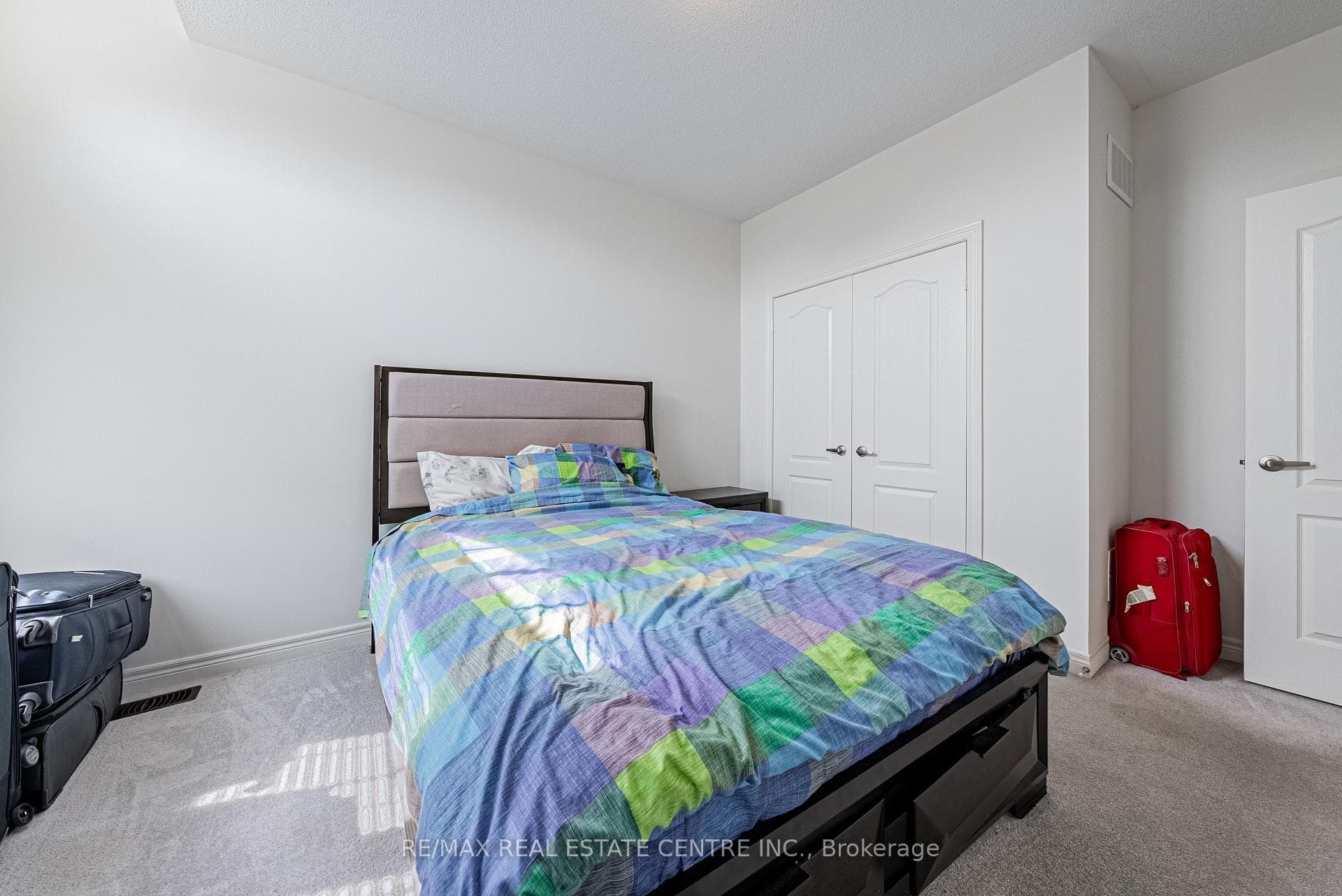 95 Kenesky Drive photo 18