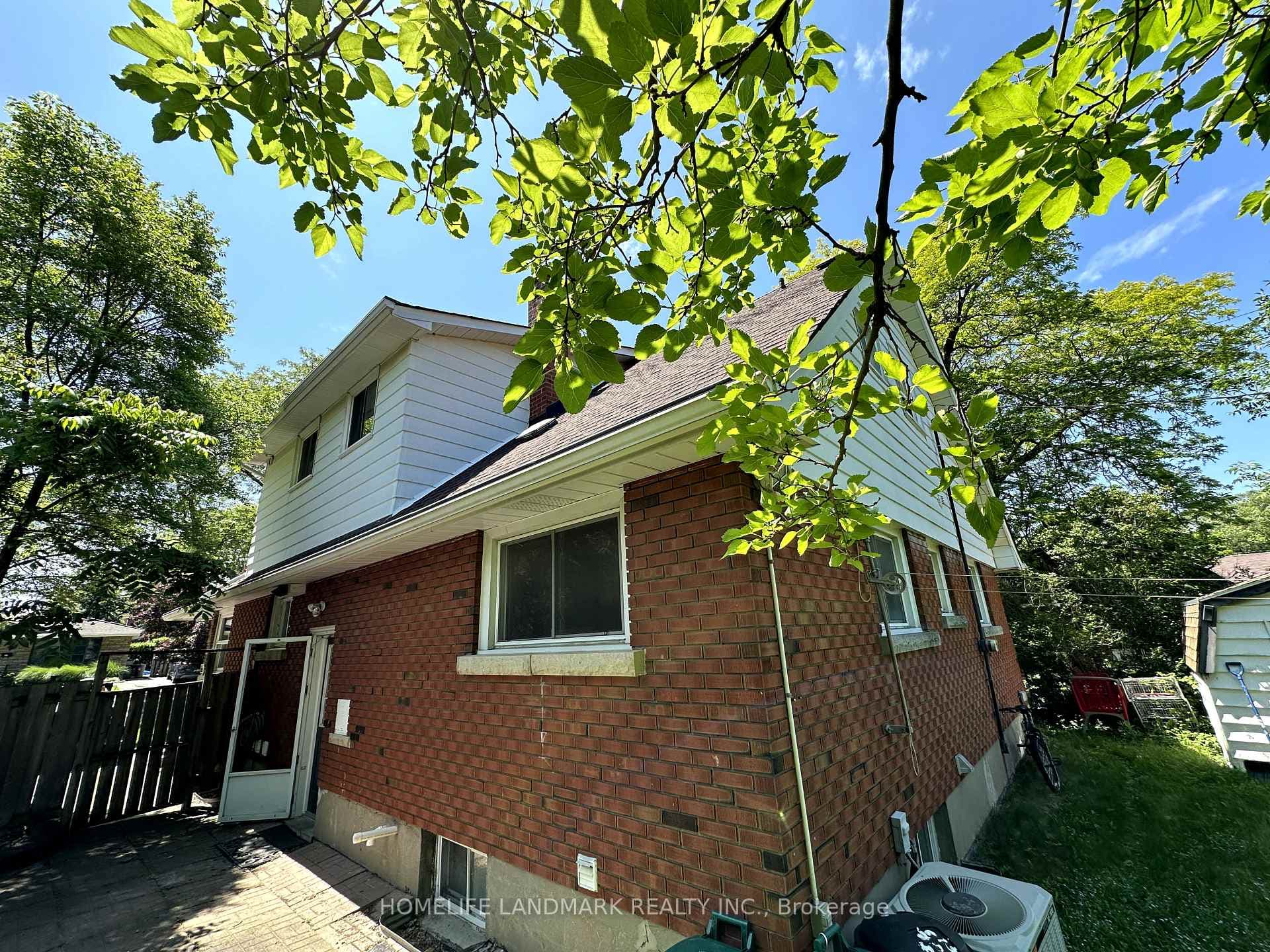 28 Larchwood Drive photo 5