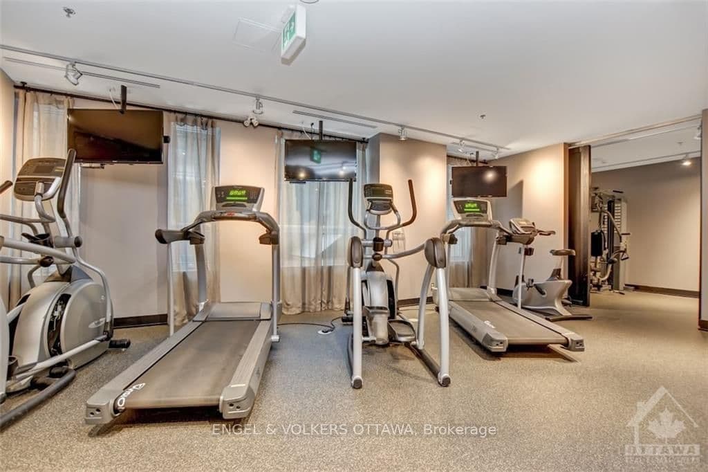 428 SPARKS Street Unit 1507 photo 28