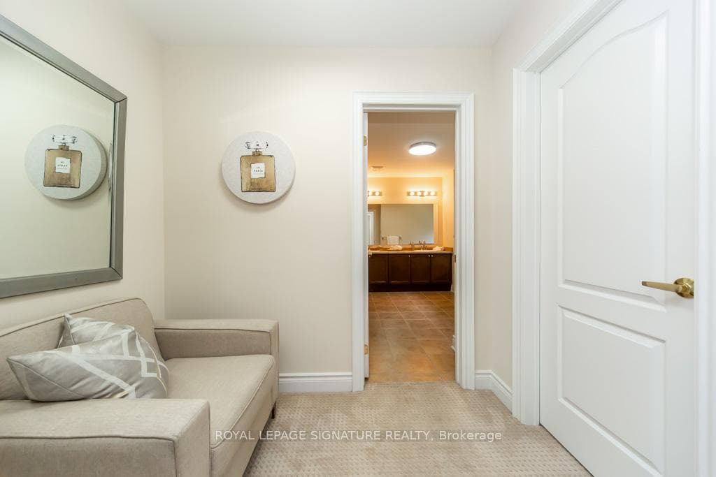 210 Upper Post Road photo 28