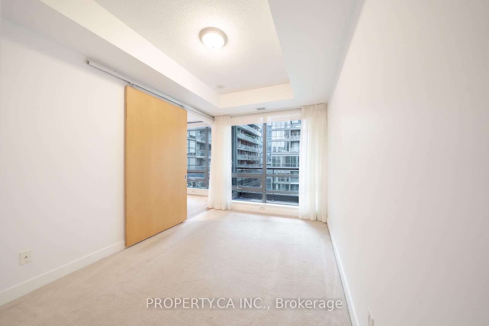 438 King Street Unit 803 photo 10
