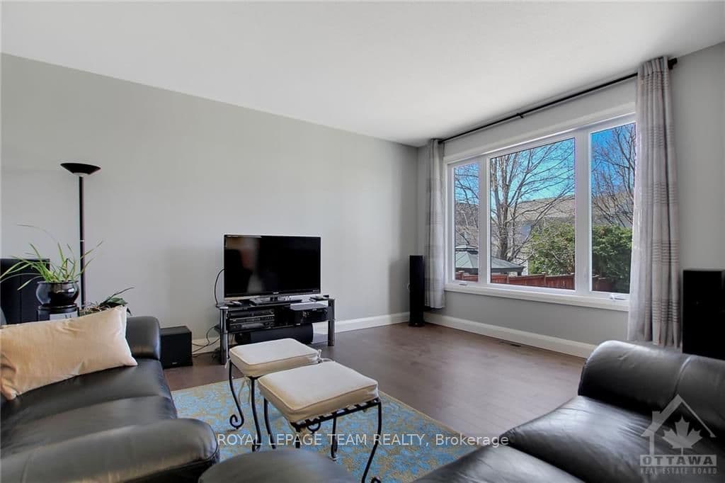 60 BIRCHFIELD Avenue photo 13