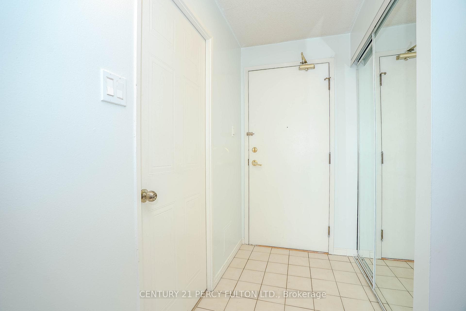 430 Mclevin Avenue Unit 1711 photo 6