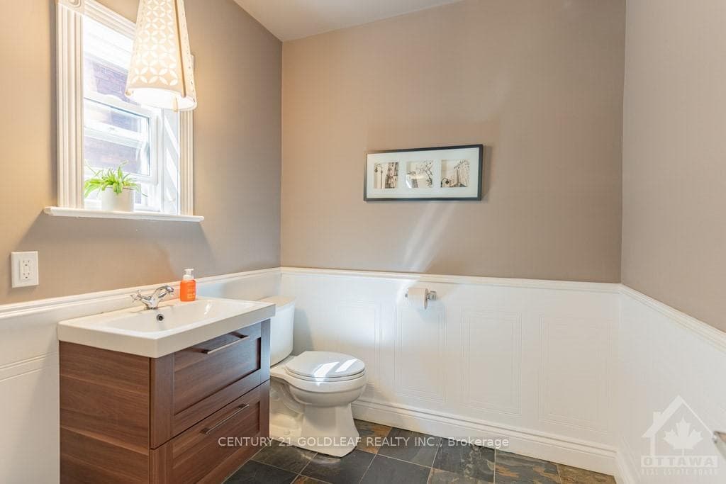 245 CAMBRIDGE Street photo 12