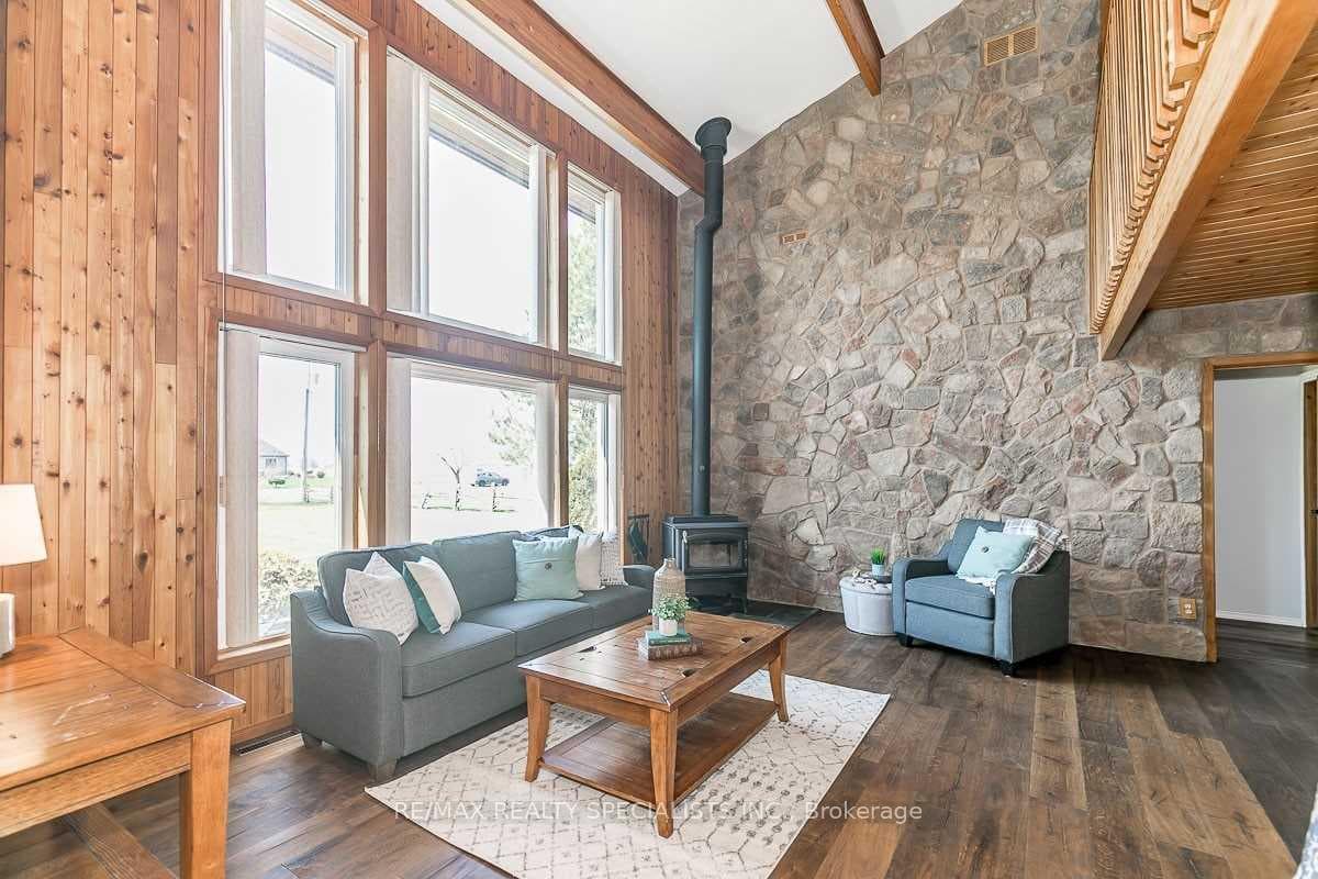 14375 Kennedy Road photo 6