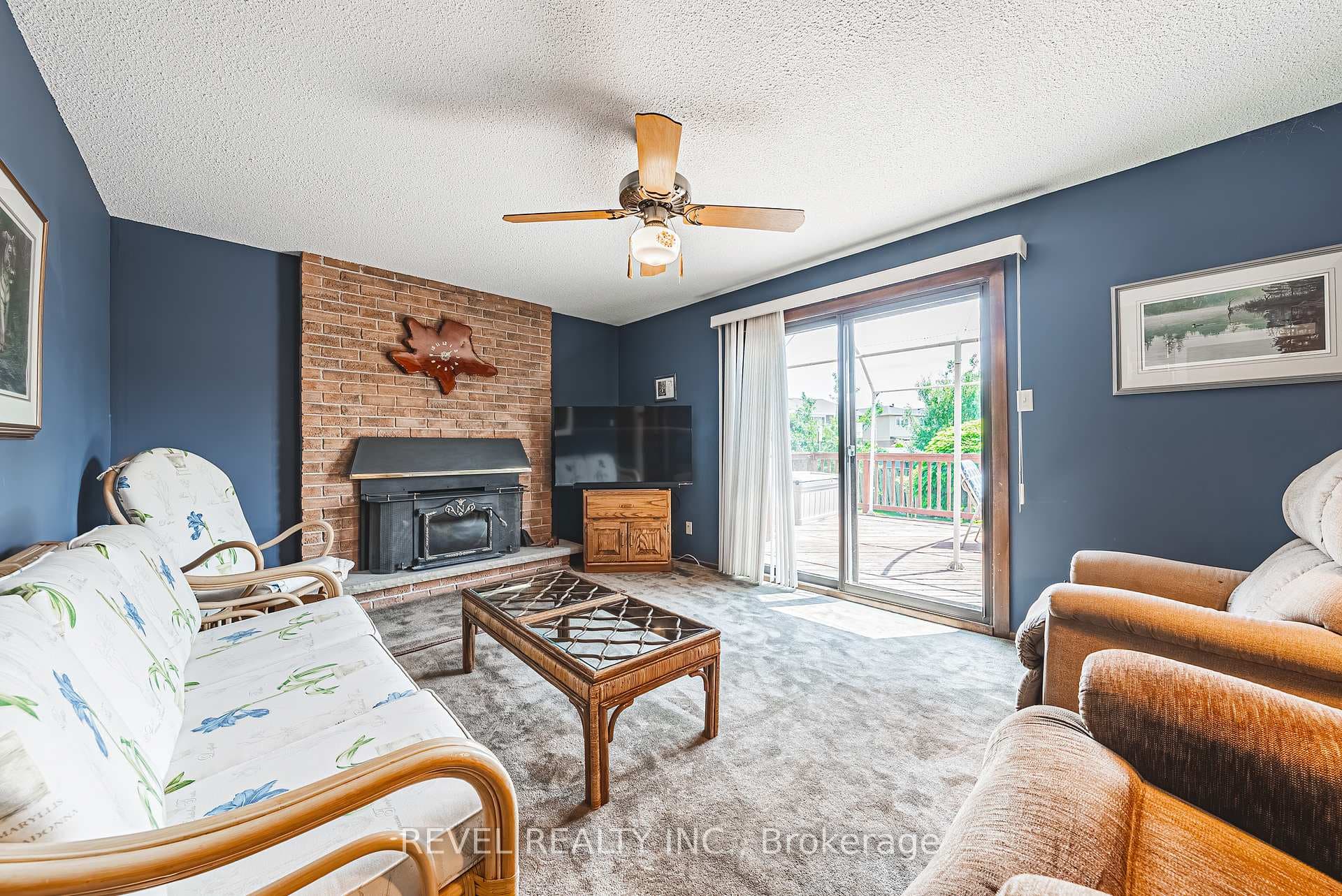 611 Foster Court photo 22