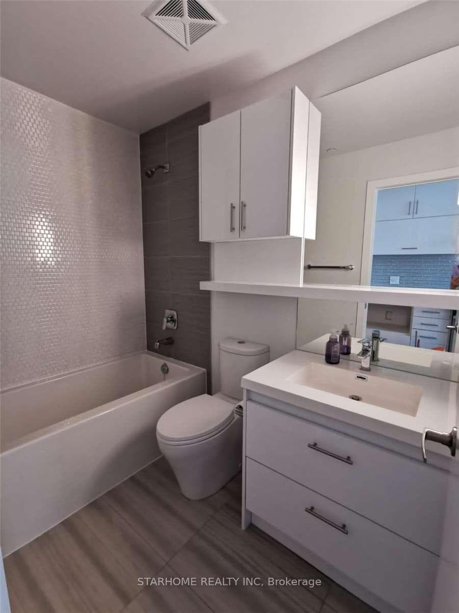 128 Fairview Mall Drive Unit 1408 photo 6