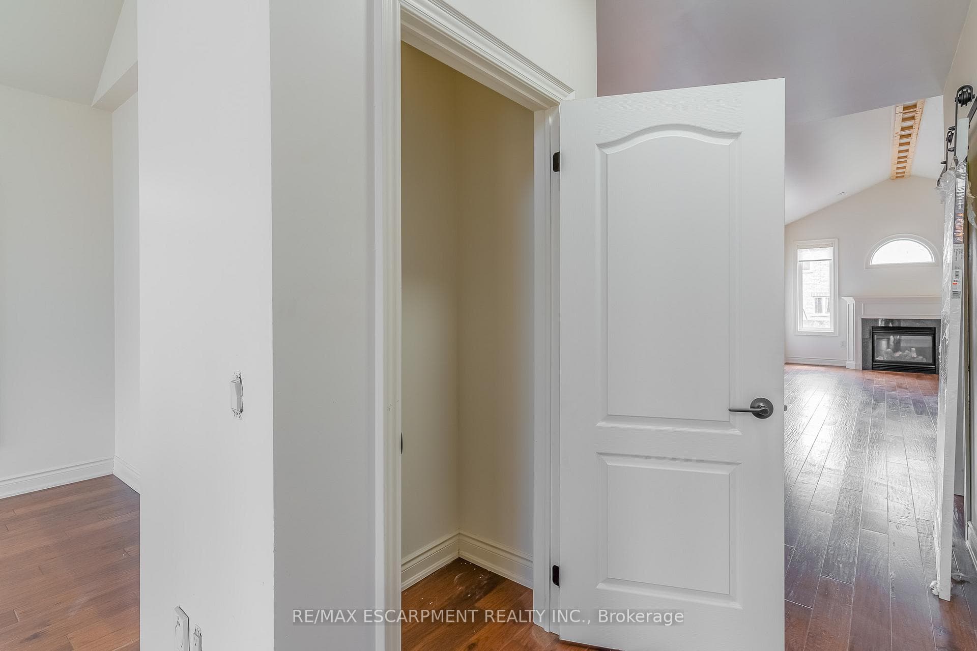 8982 Tallgrass Avenue photo 6