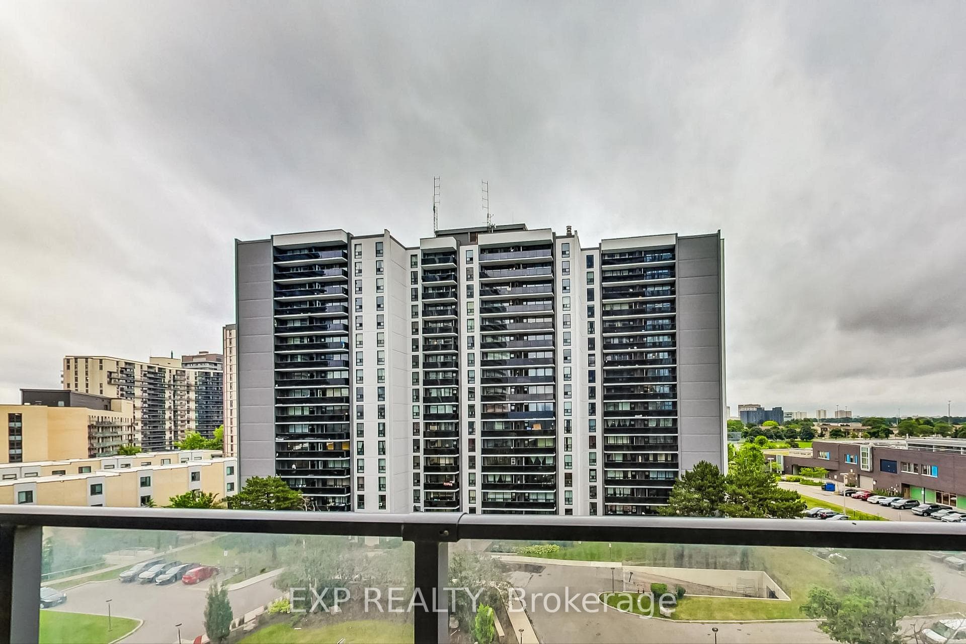56 Forest Manor Road Unit 611 photo 23