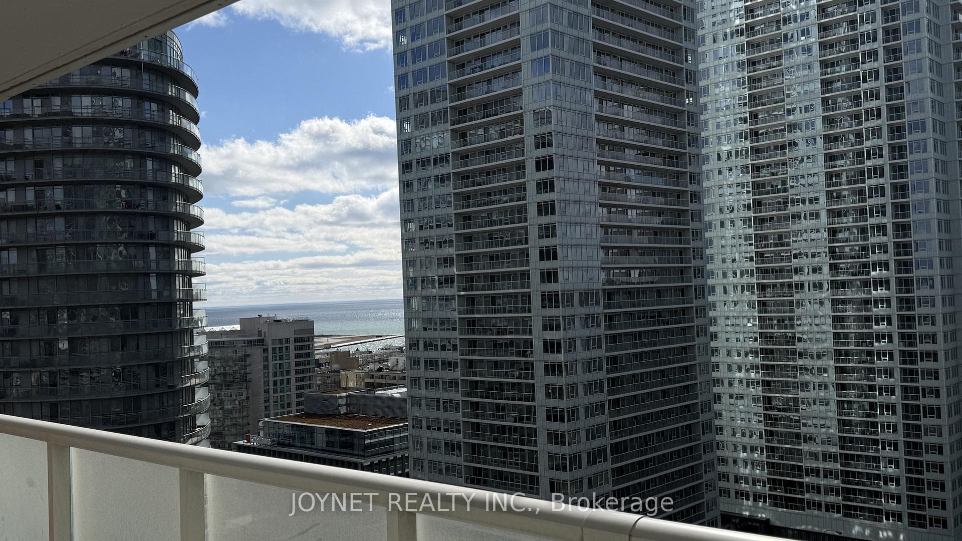 75 Queens Wharf Road Unit 2111 photo 10