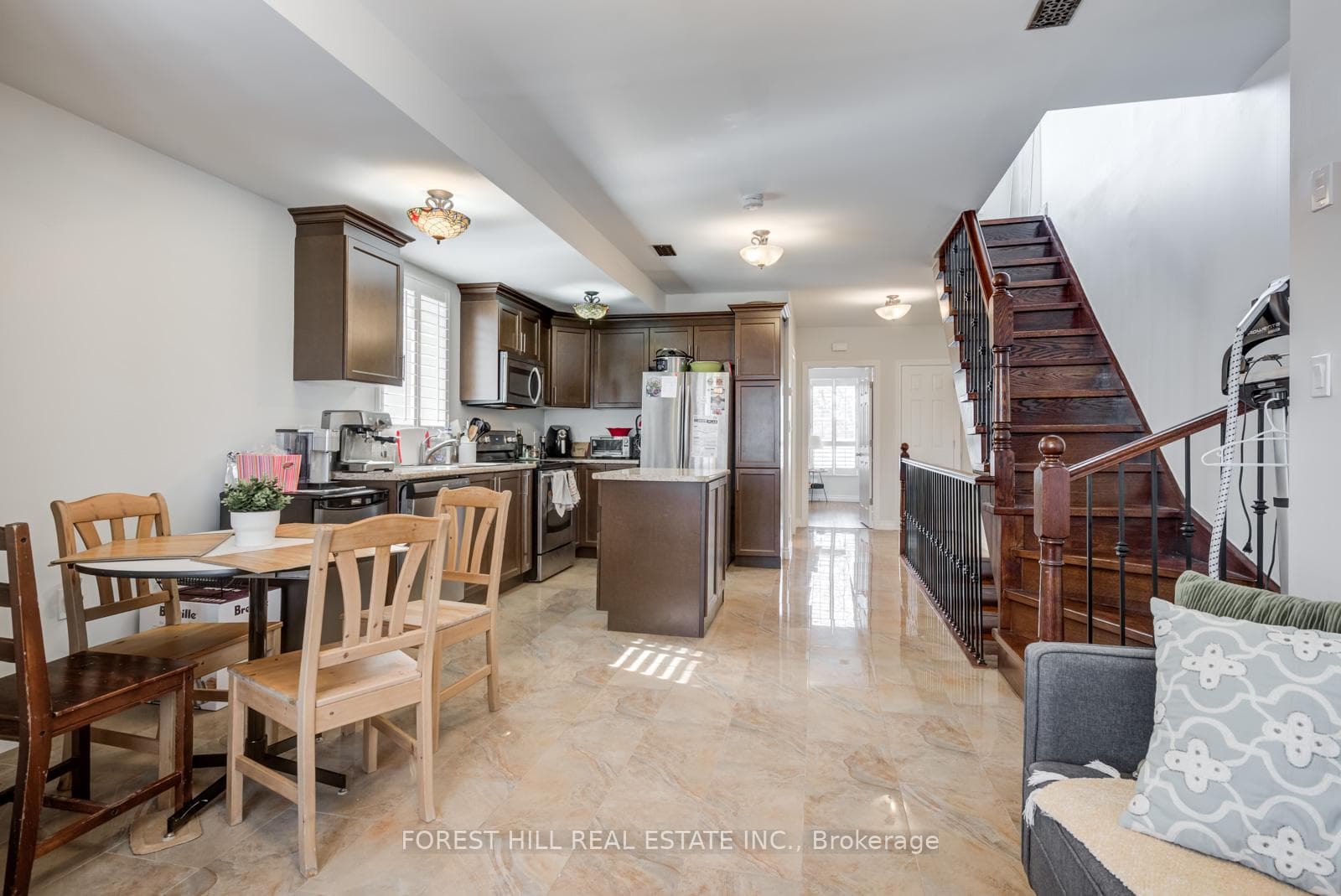 276 Concord Avenue photo 18