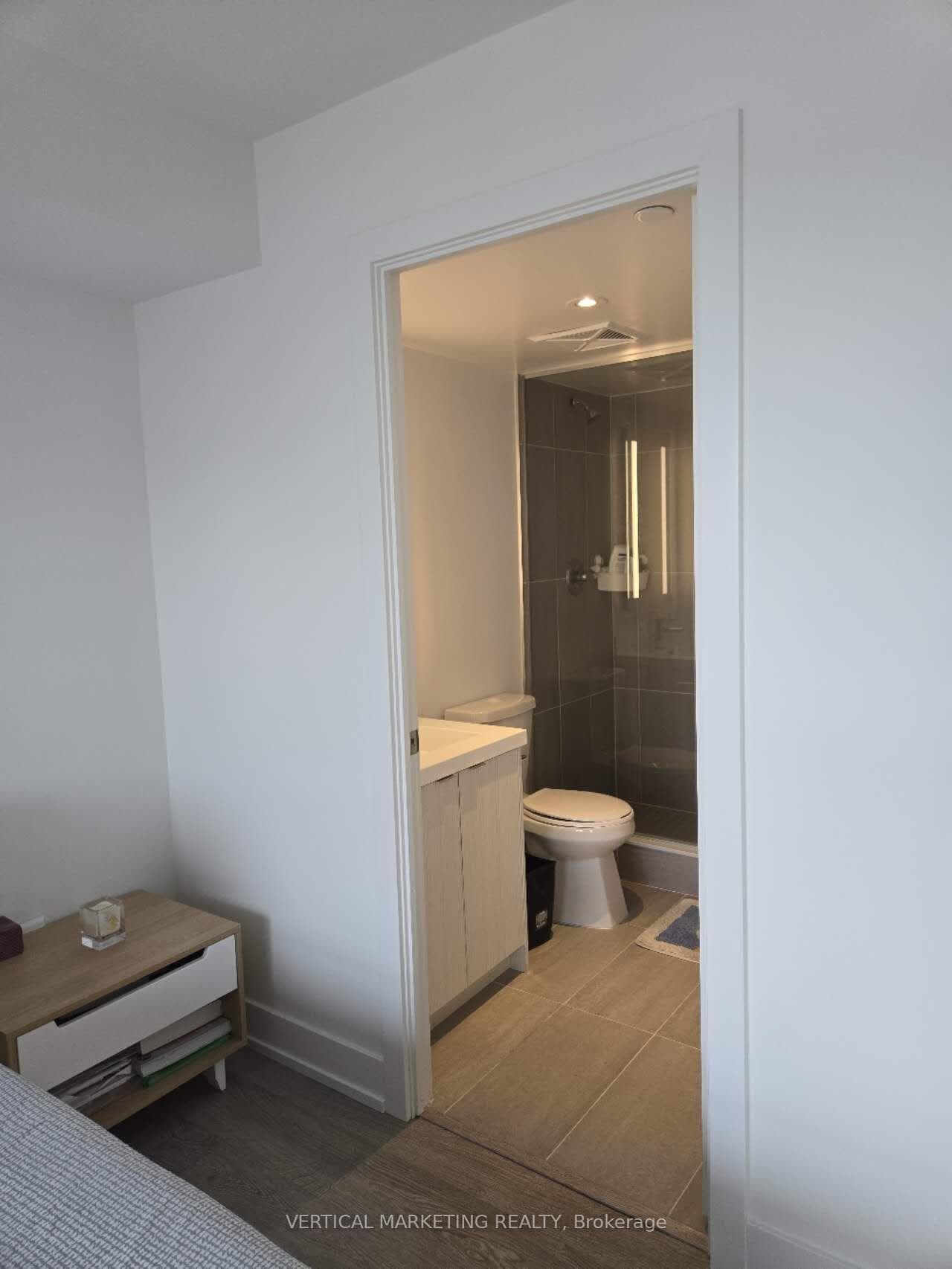 5 Mabelle Ave Avenue Unit 1428 photo 28