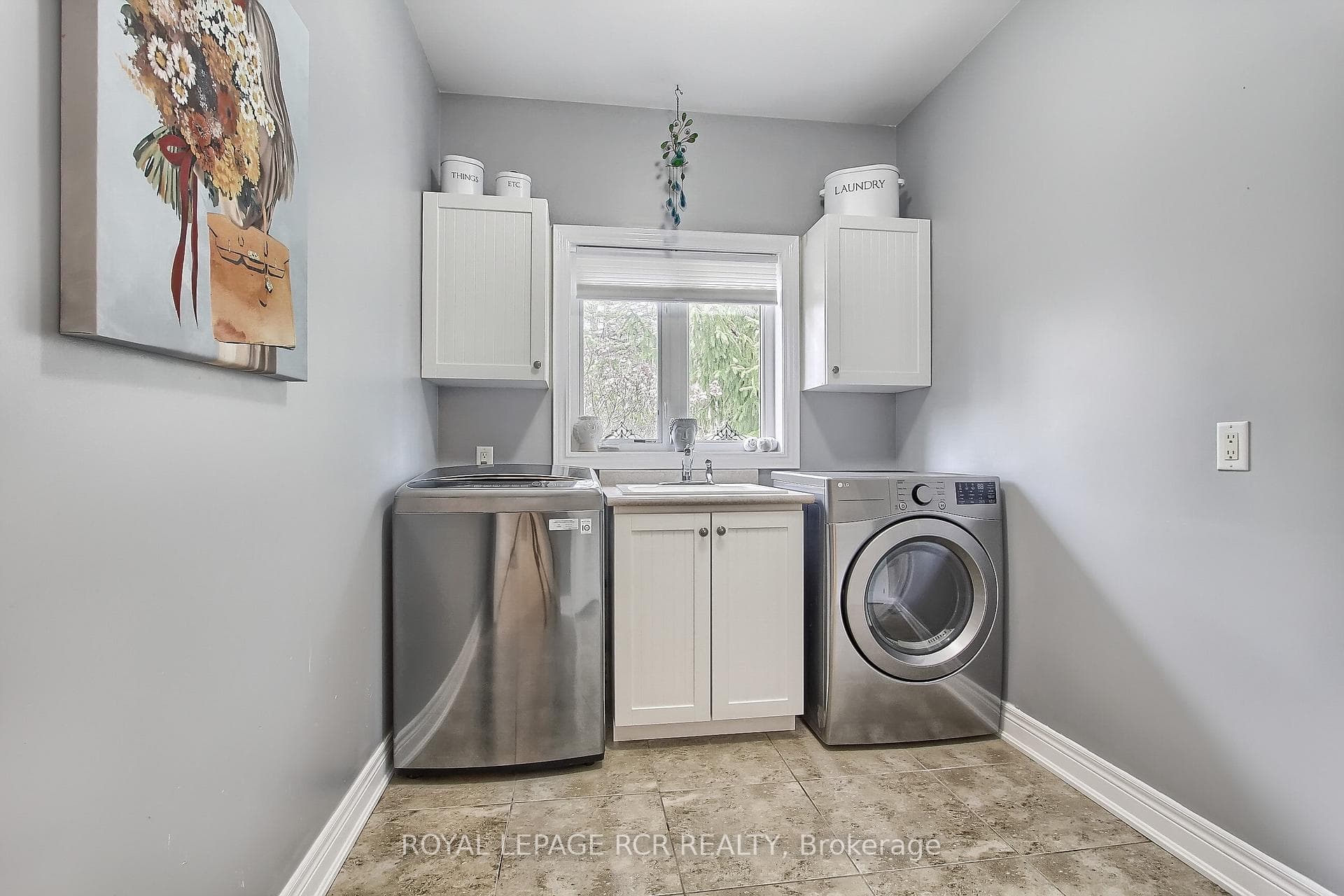19 Fairbairn Gate photo 16