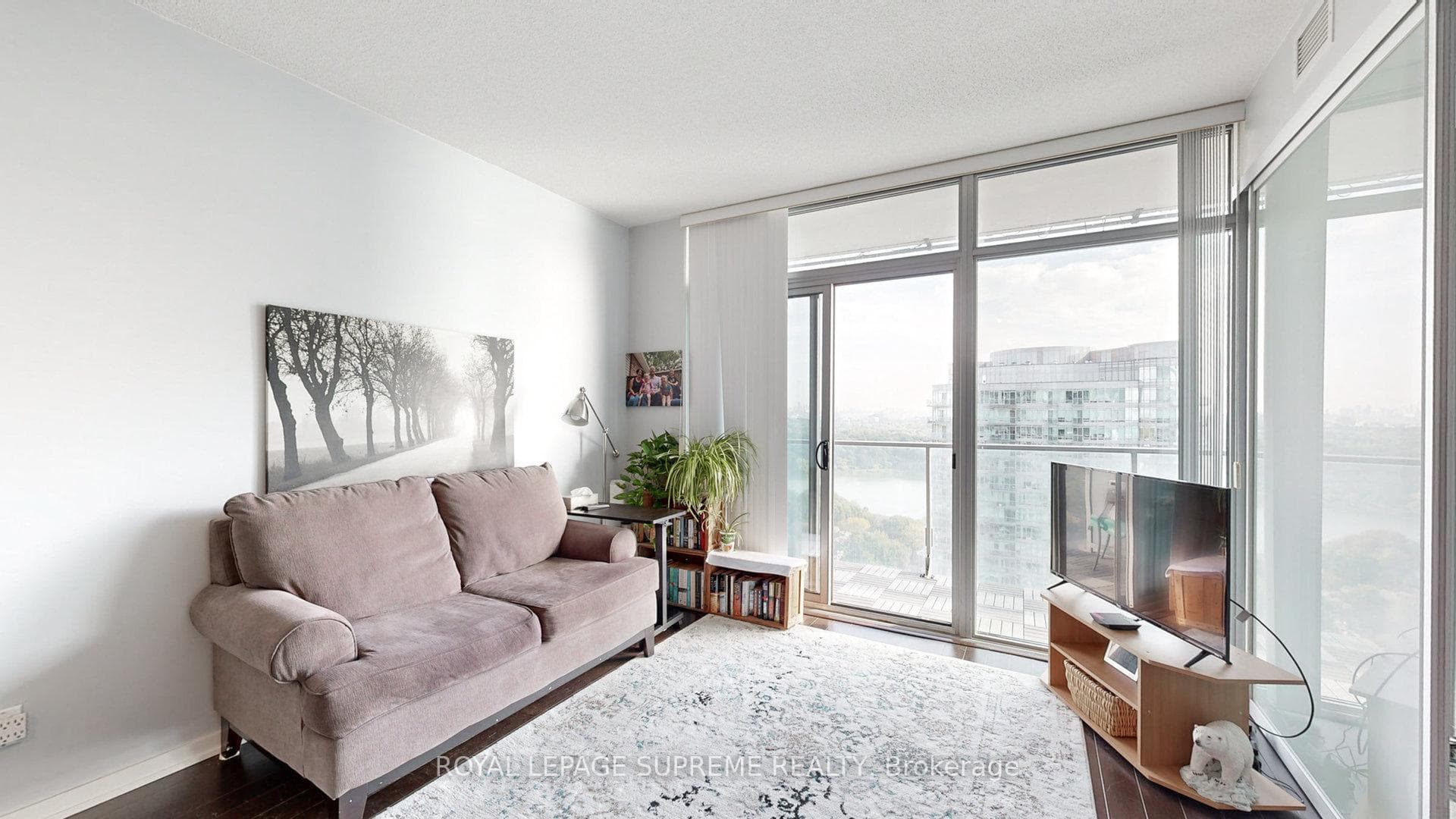 103 The Queensway Avenue Unit 2615 photo 11