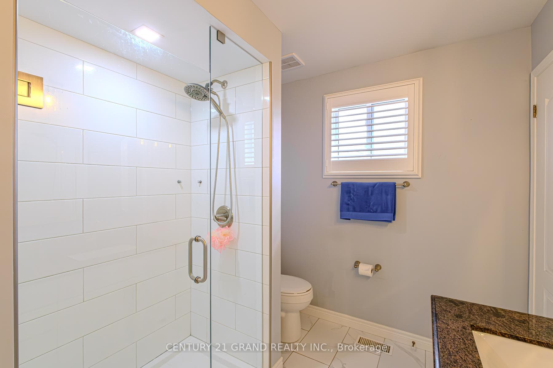 105 Blackfriar Lane photo 13