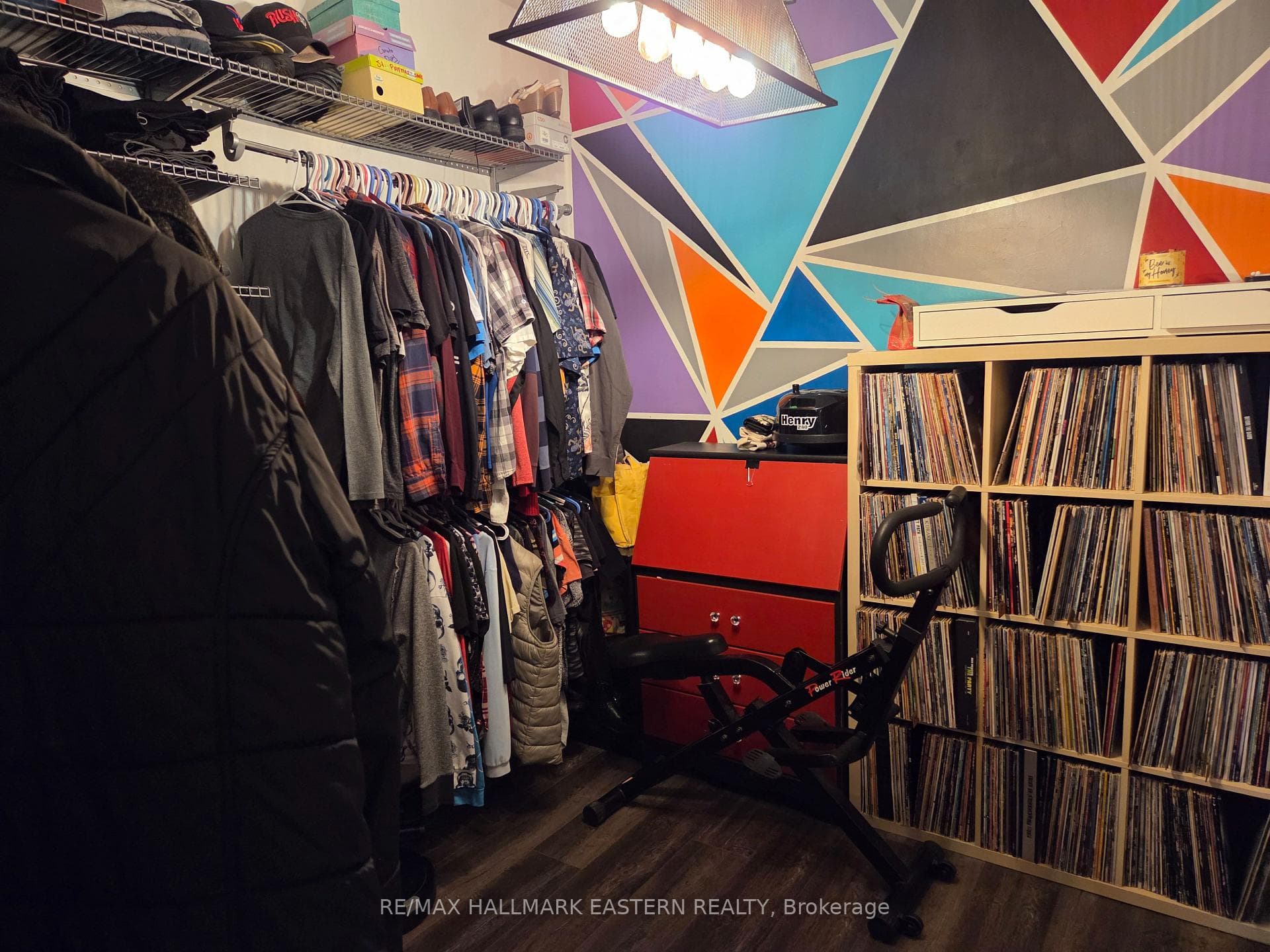 870 George Street photo 14