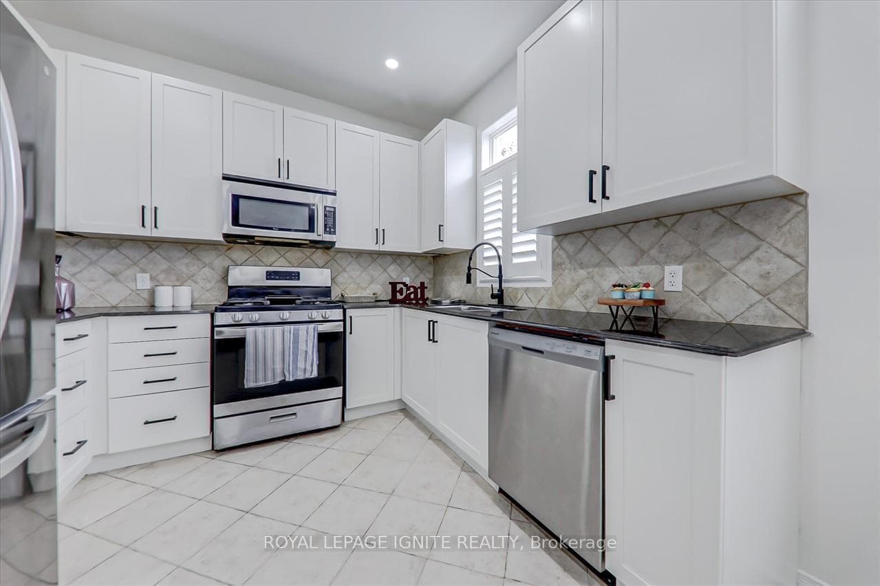 413 West Scugog Lane photo 14
