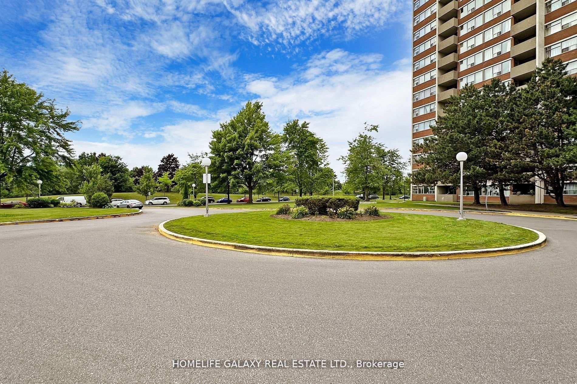 25 Silver Springs Boulevard Unit 304 photo 37