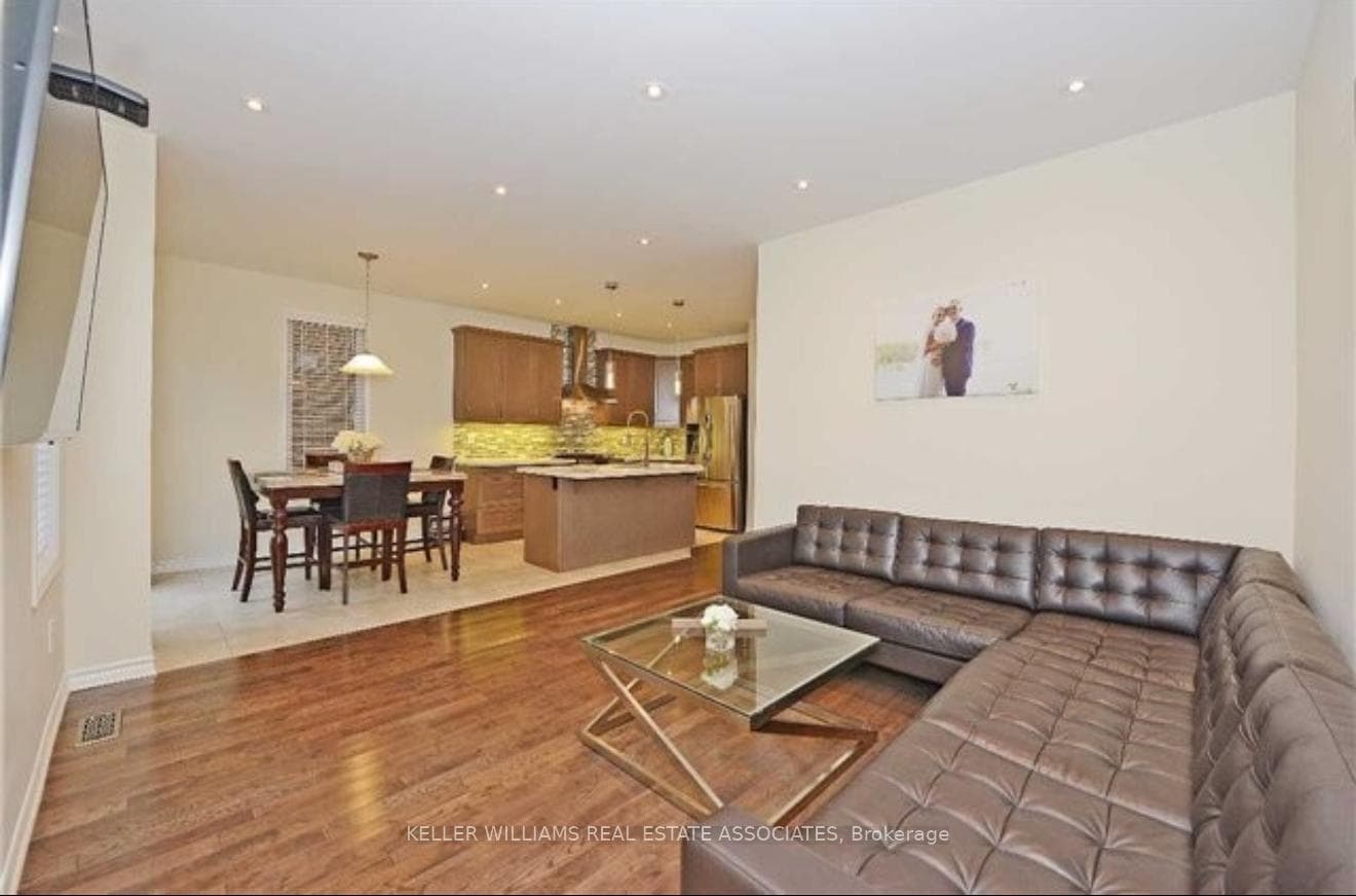 68 Stedford Crescent photo 11