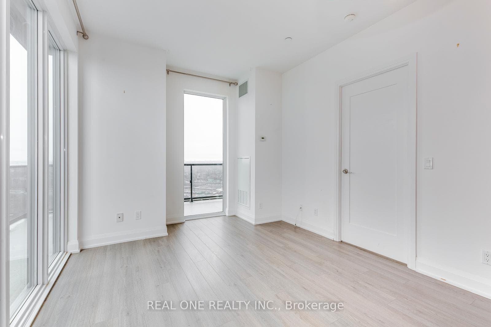56 Annie Craig Drive Unit 2805 photo 10