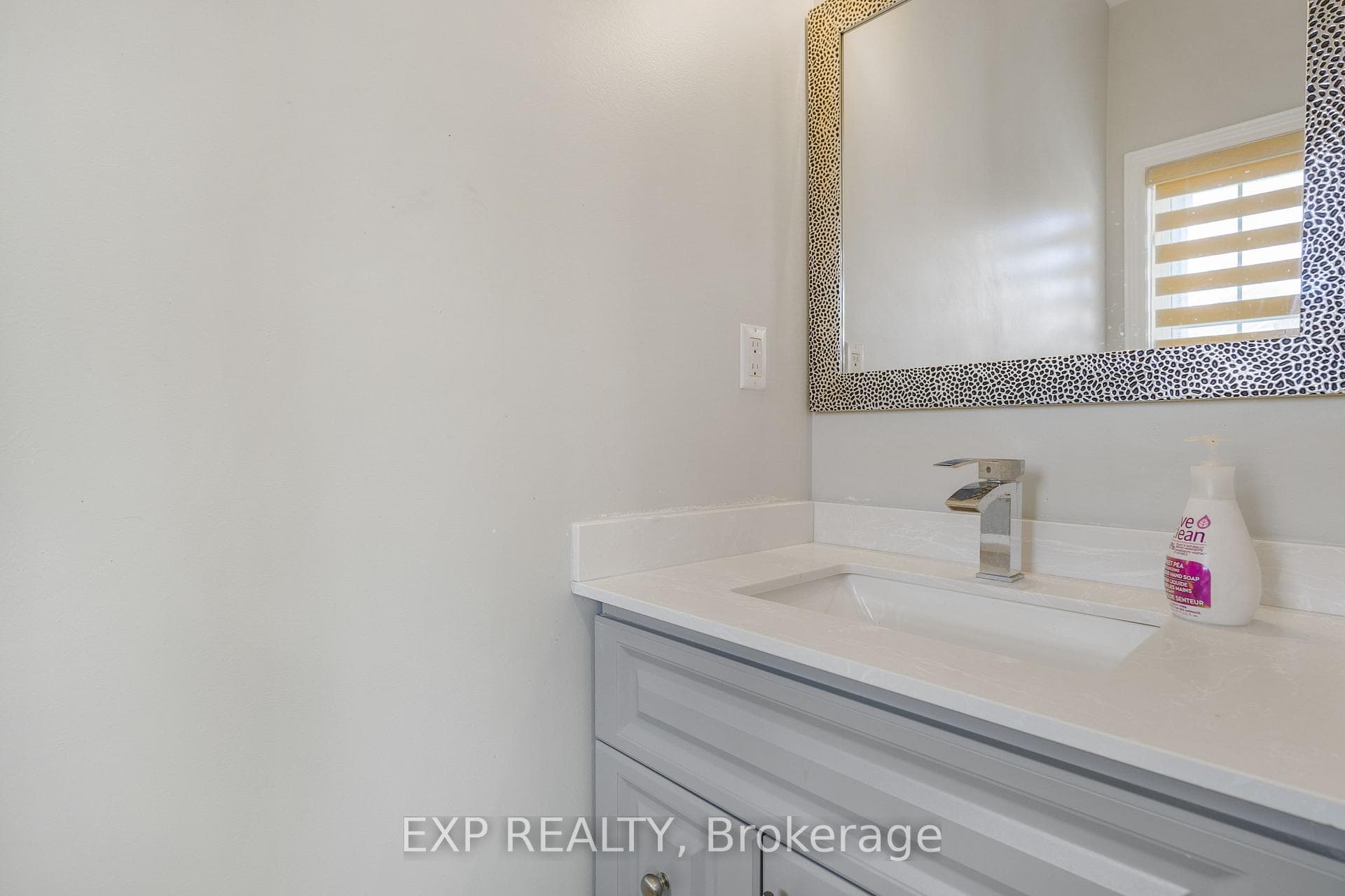 Powder Washroom