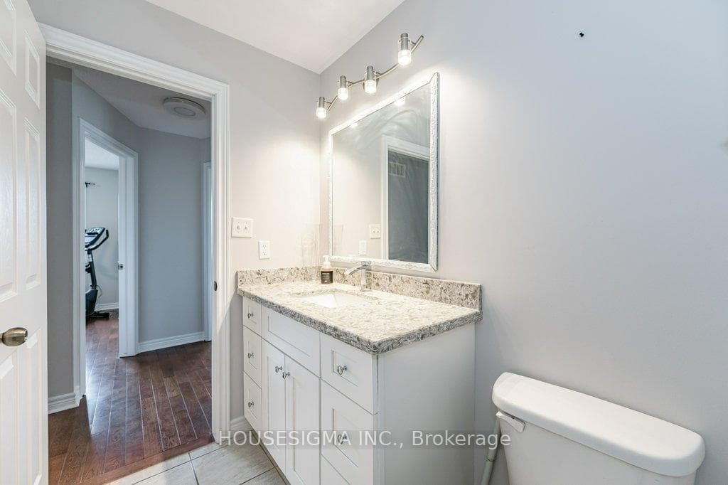 254 Springvalley Crescent photo 24