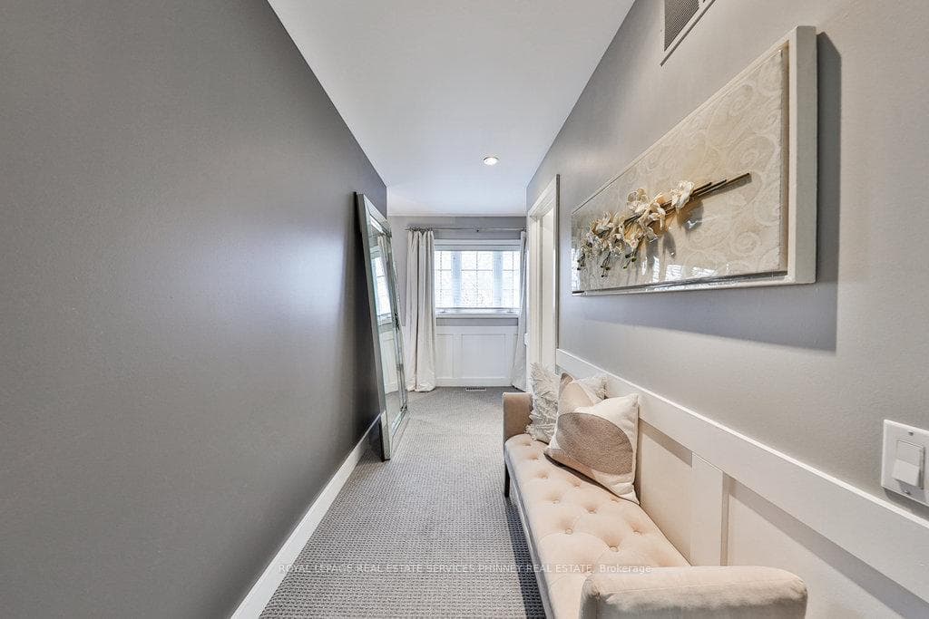 881 Goodwin Road photo 19