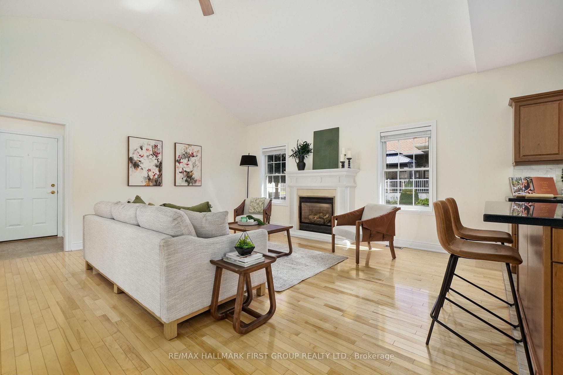 884 Caddy Drive photo 11