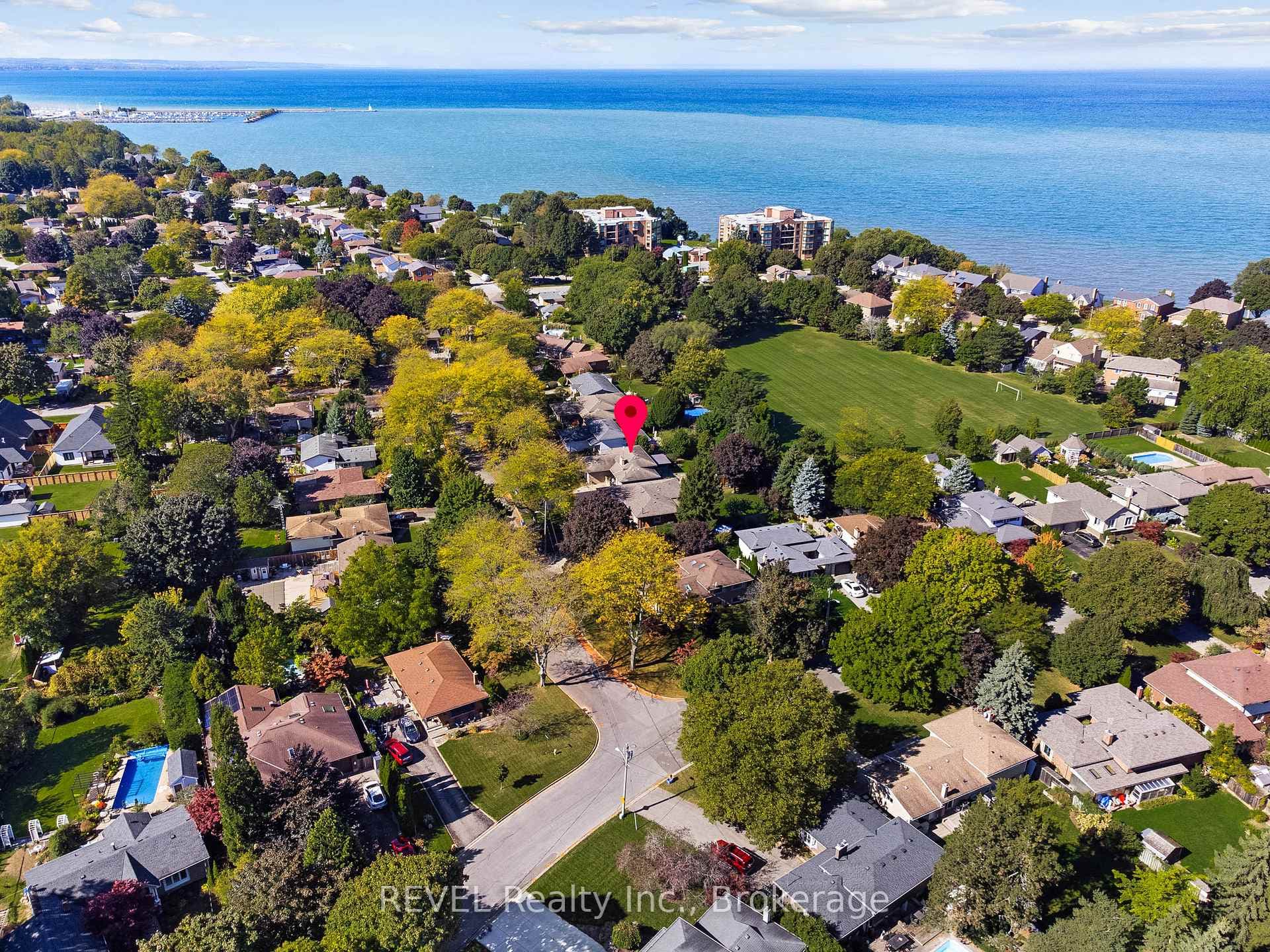 75 AQUADALE Drive photo 39