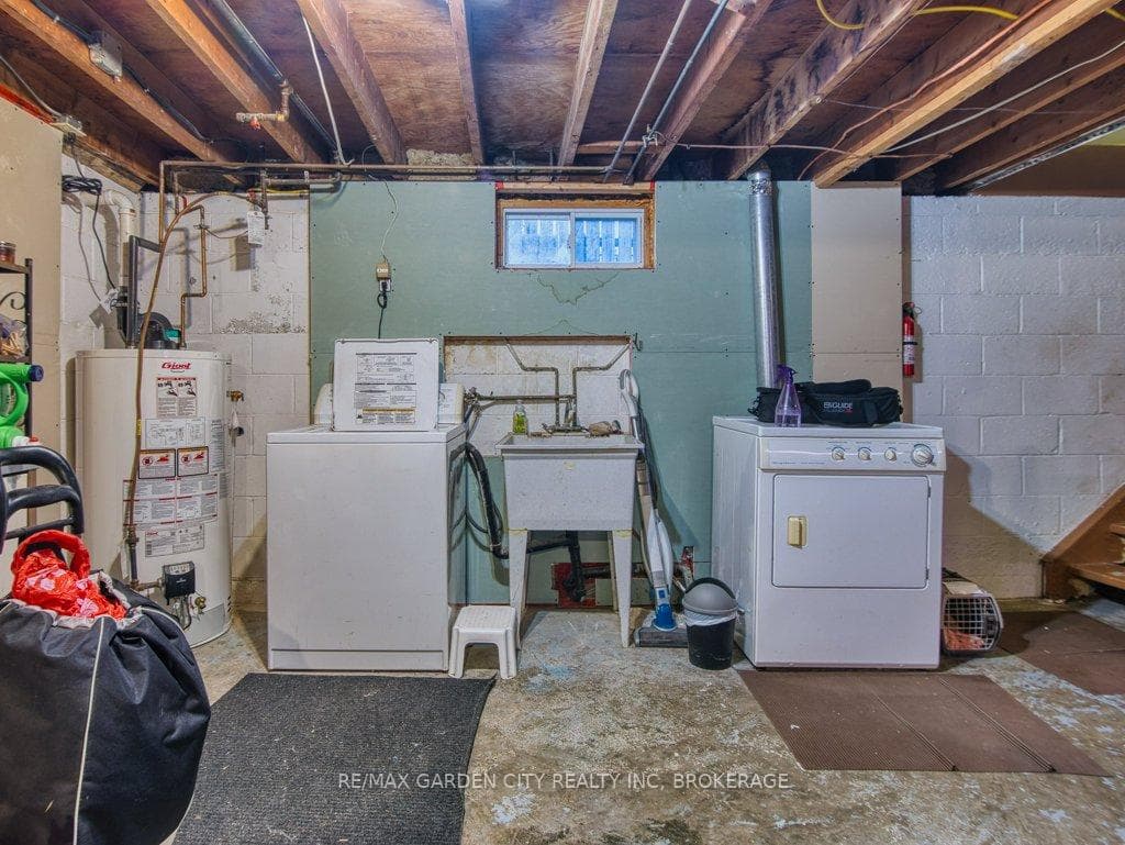 28 Charles Avenue photo 39