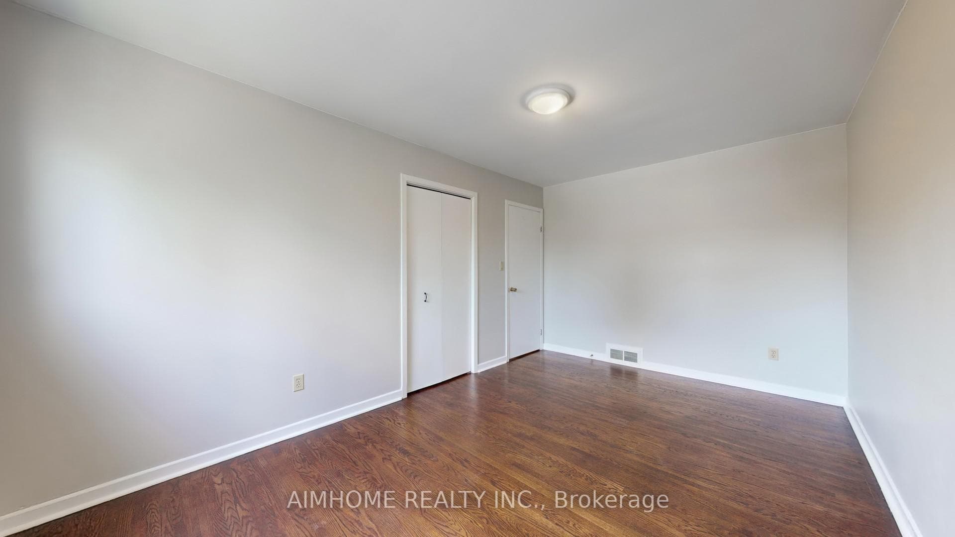 504 Fenwick Place photo 21