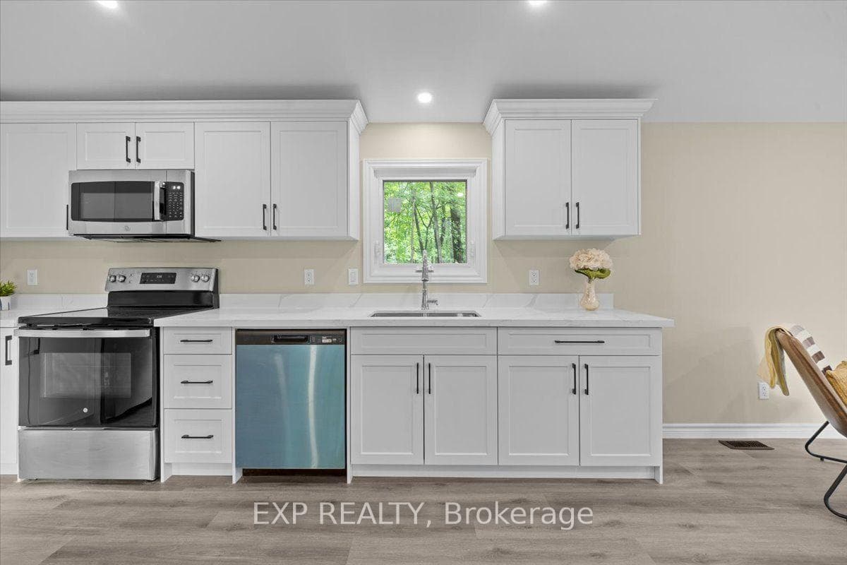 1045 Vista Barrett Private photo 12