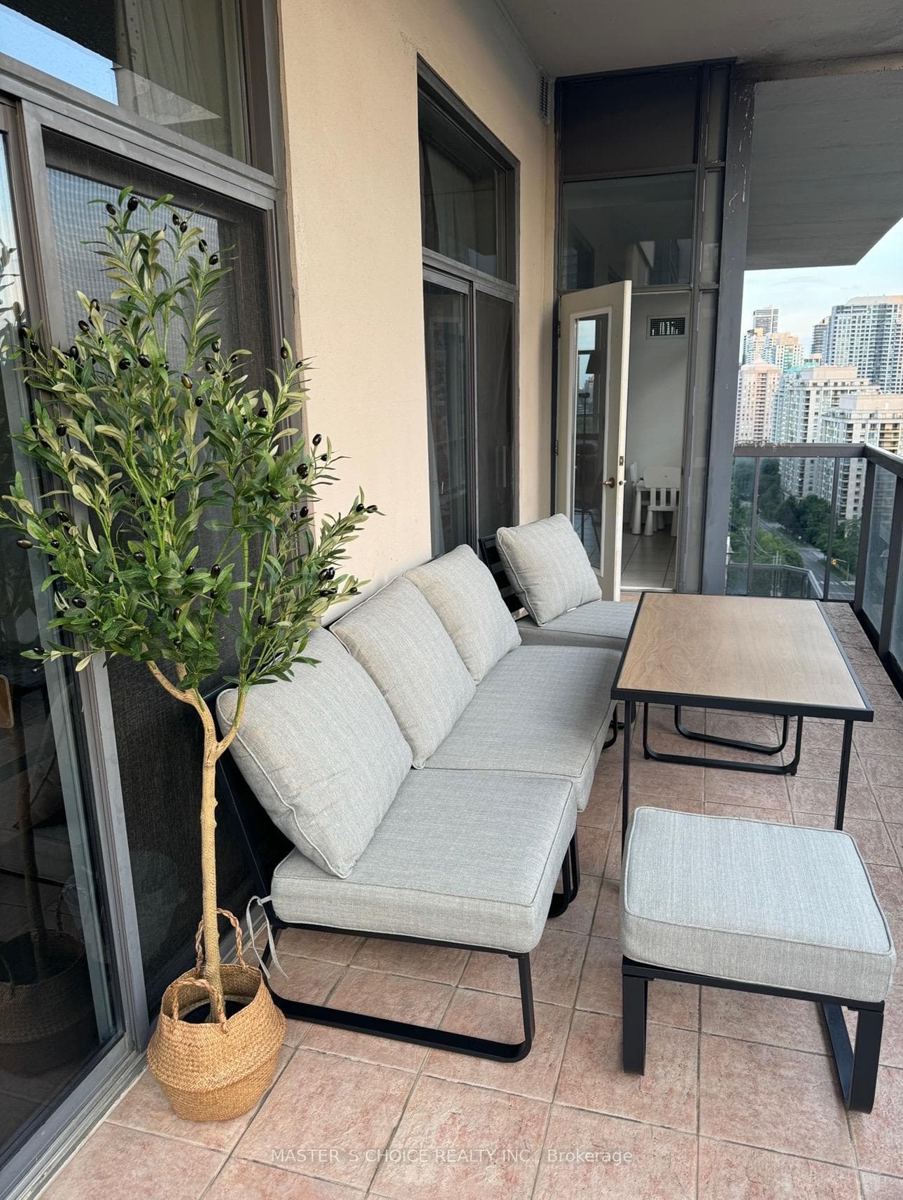 880 Grandview Way Unit Ph07 photo 17