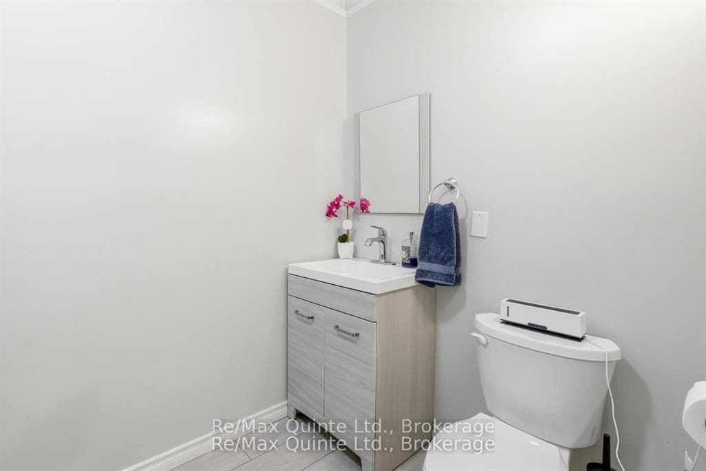 60 VICTORIA Avenue photo 10