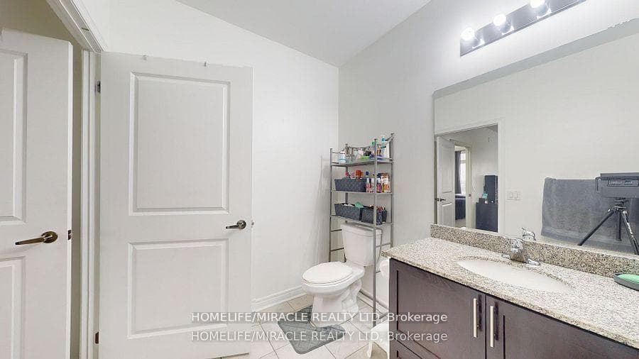 7325 Markham Road Unit 403 photo 28