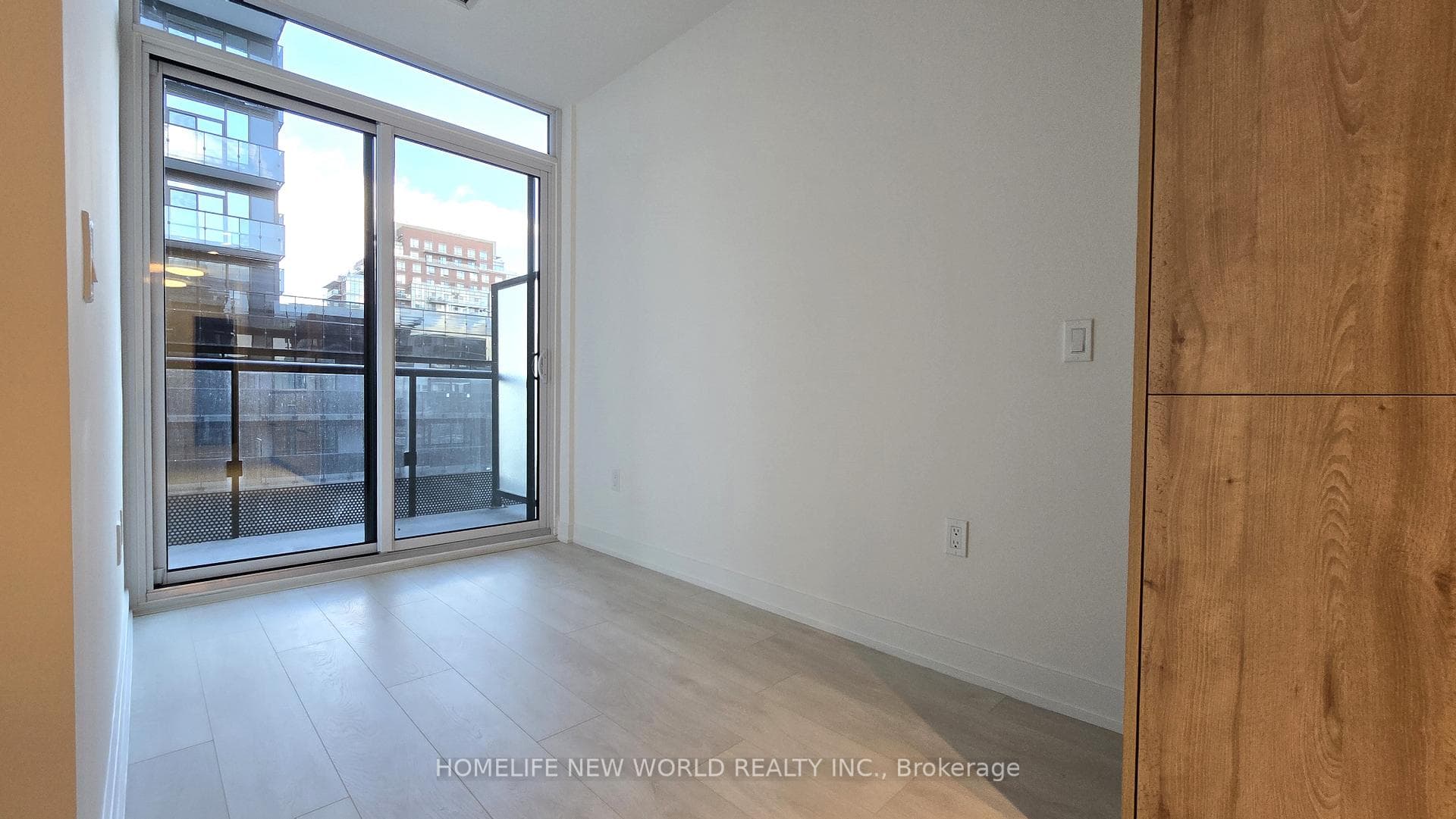 127 Broadway Avenue Unit 609 photo 5