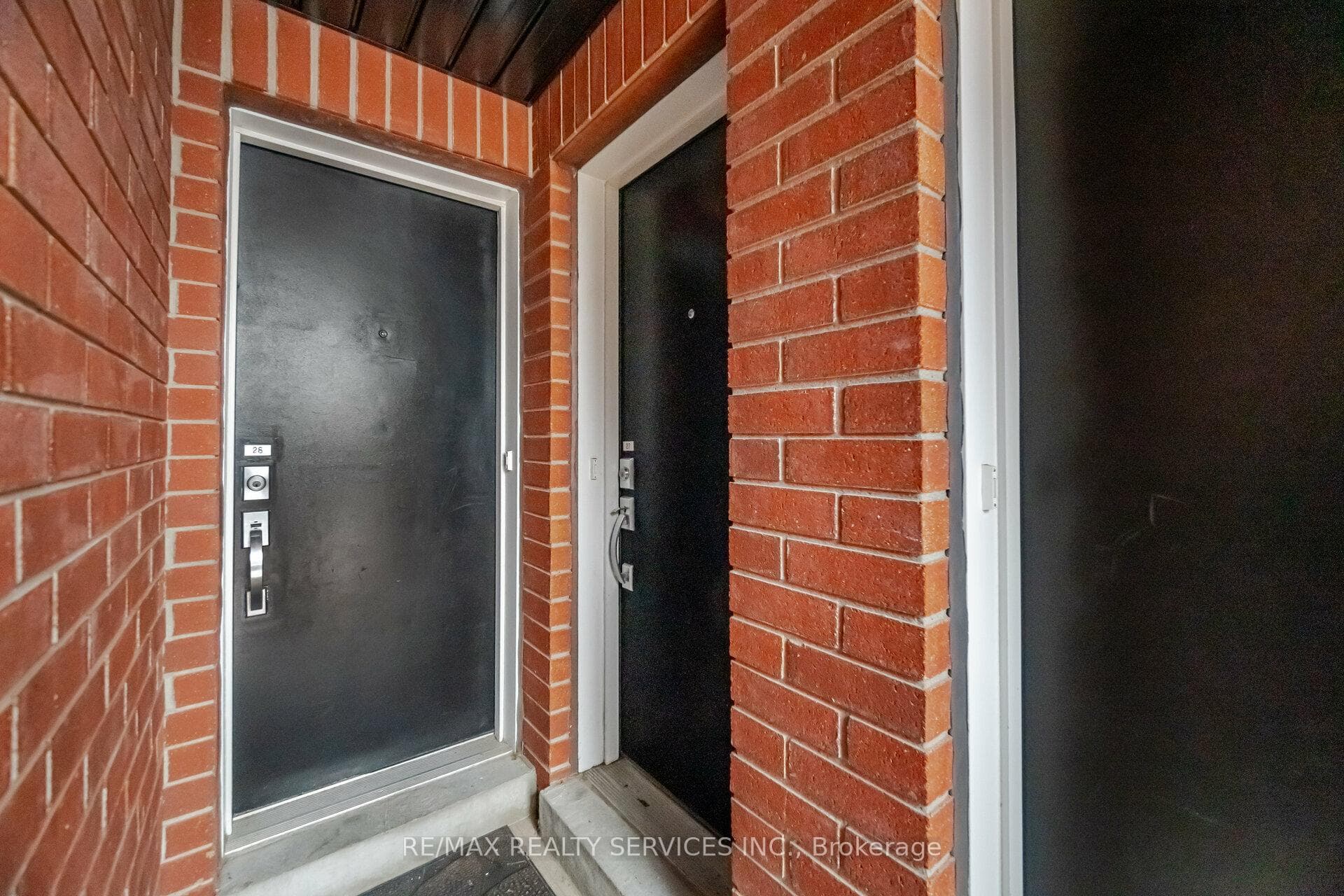 100 Dufay Road Unit 27 photo 3