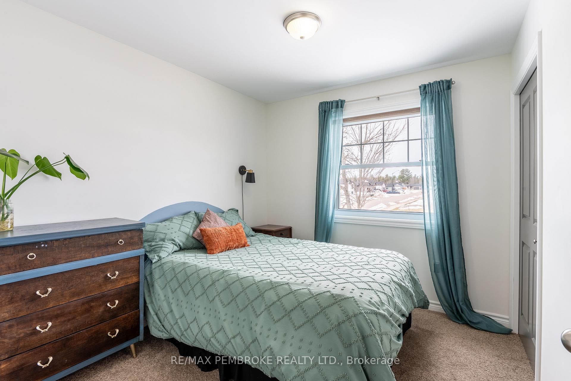 17 Dustin Drive photo 27