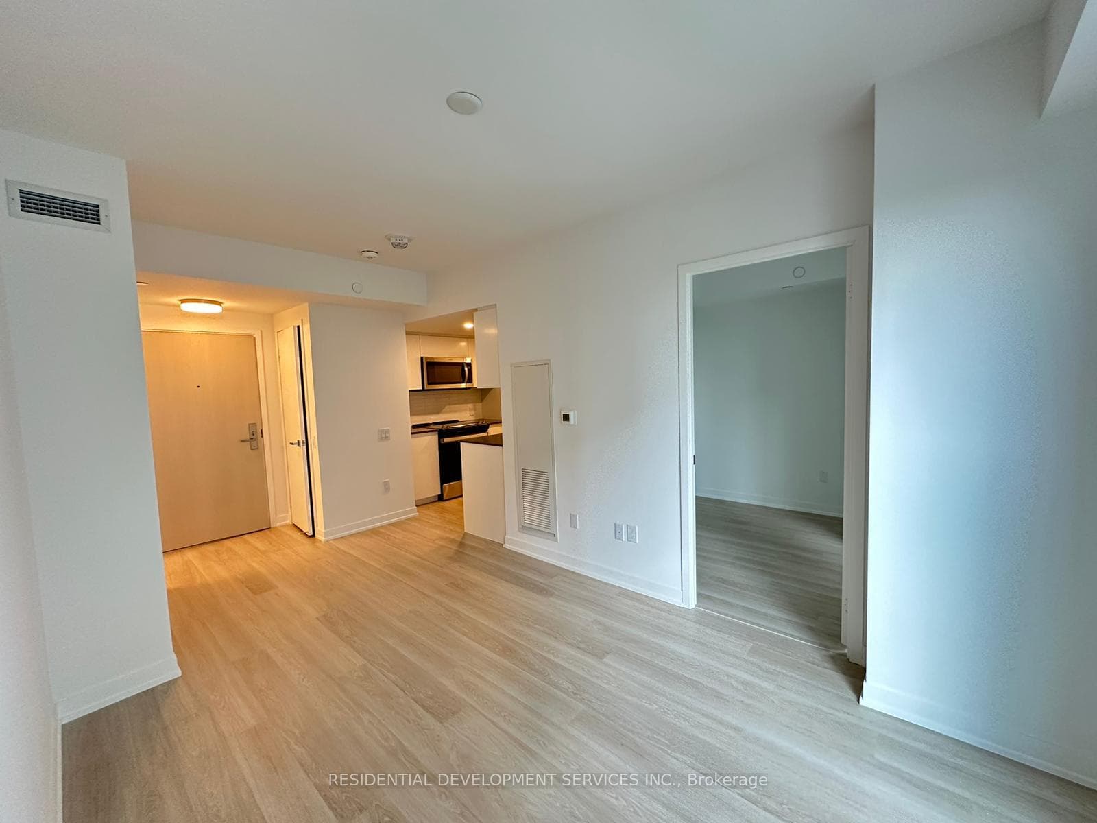 500 Wilson Avenue Unit 605 photo 5