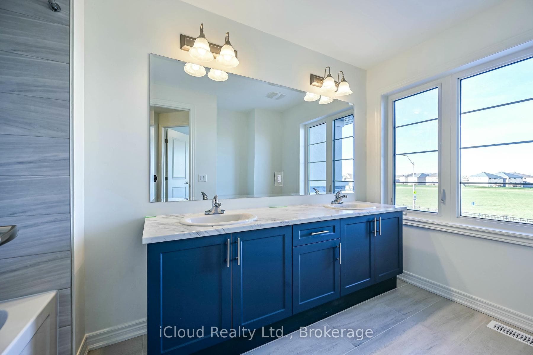 111 Picardy Drive photo 26
