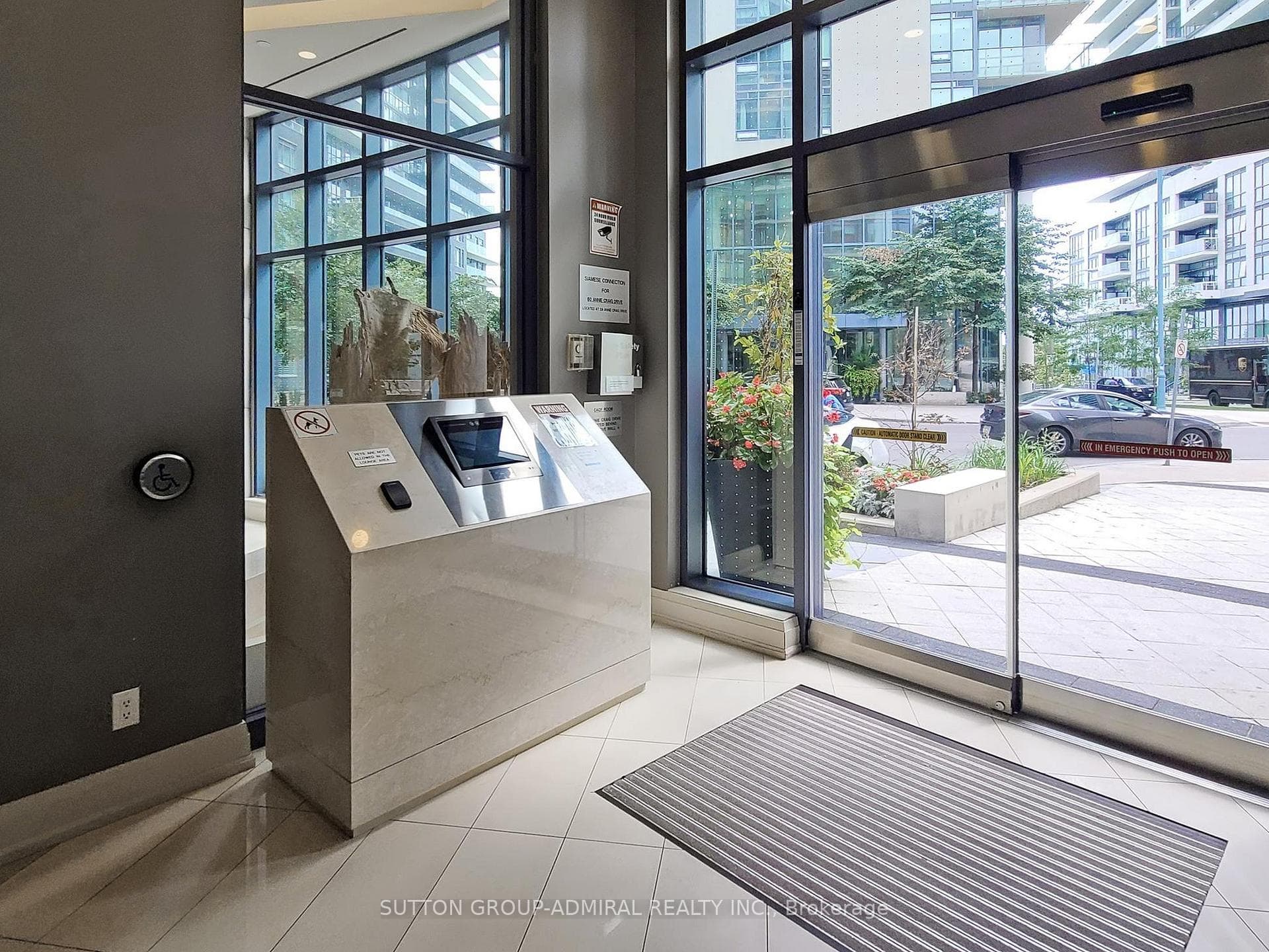 60 Annie Craig Drive Unit 306B photo 8