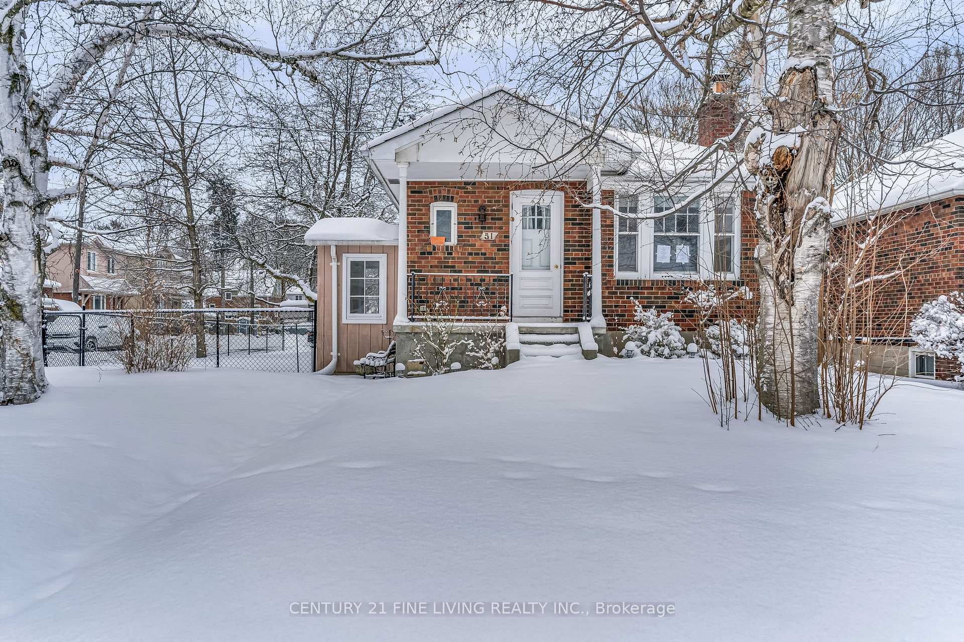 51 Red Deer Avenue photo 1