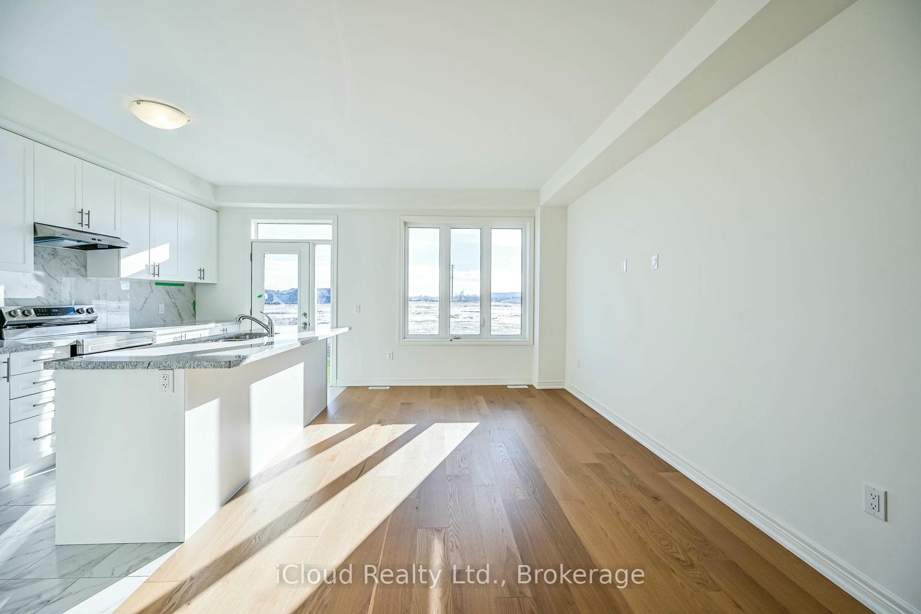 111 Picardy Drive photo 6