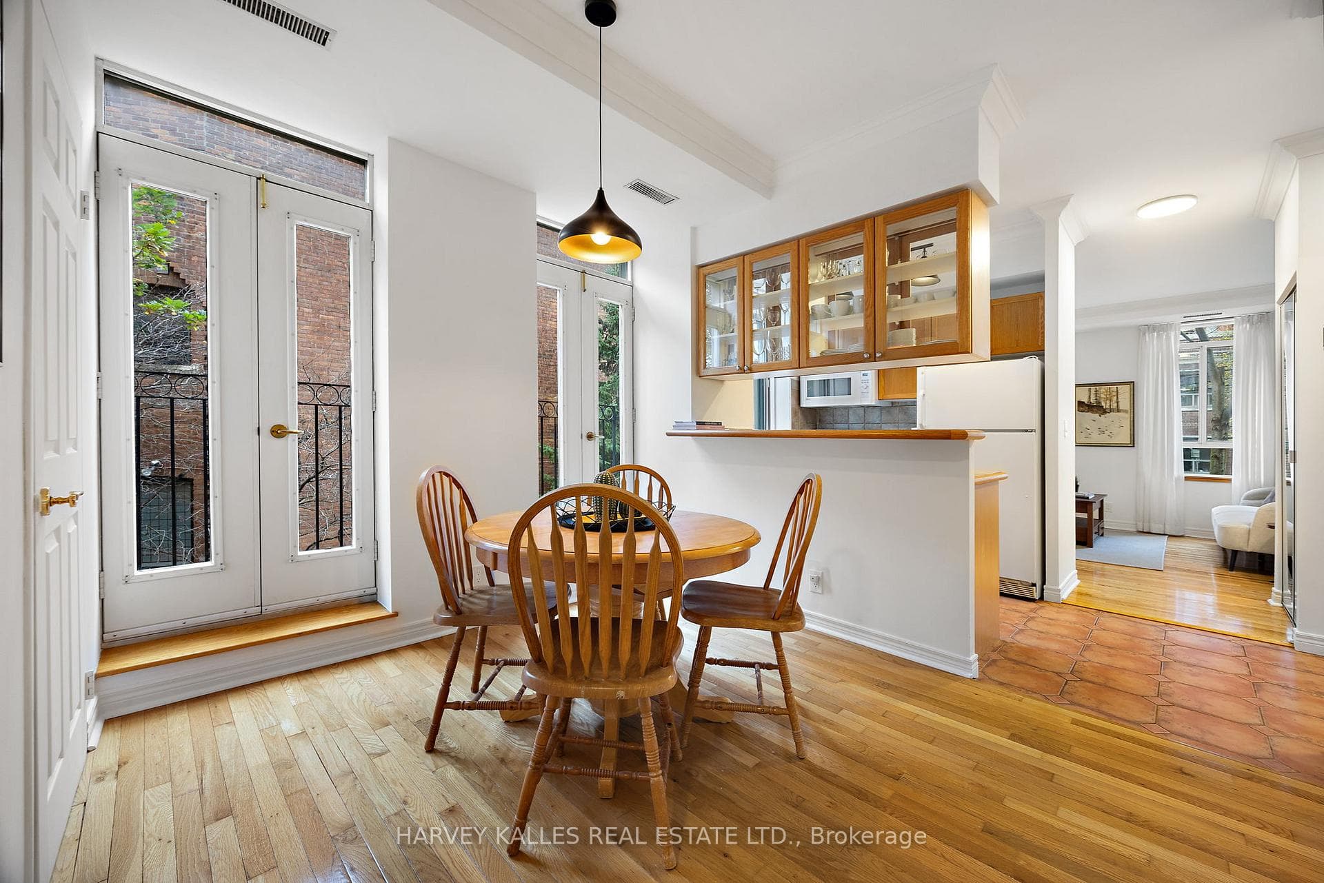 135 Maitland Street Unit 205 photo 13