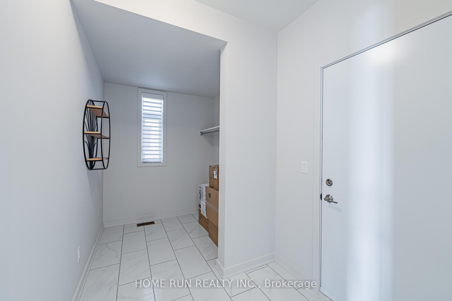 314 Shuttleworth Drive photo 17
