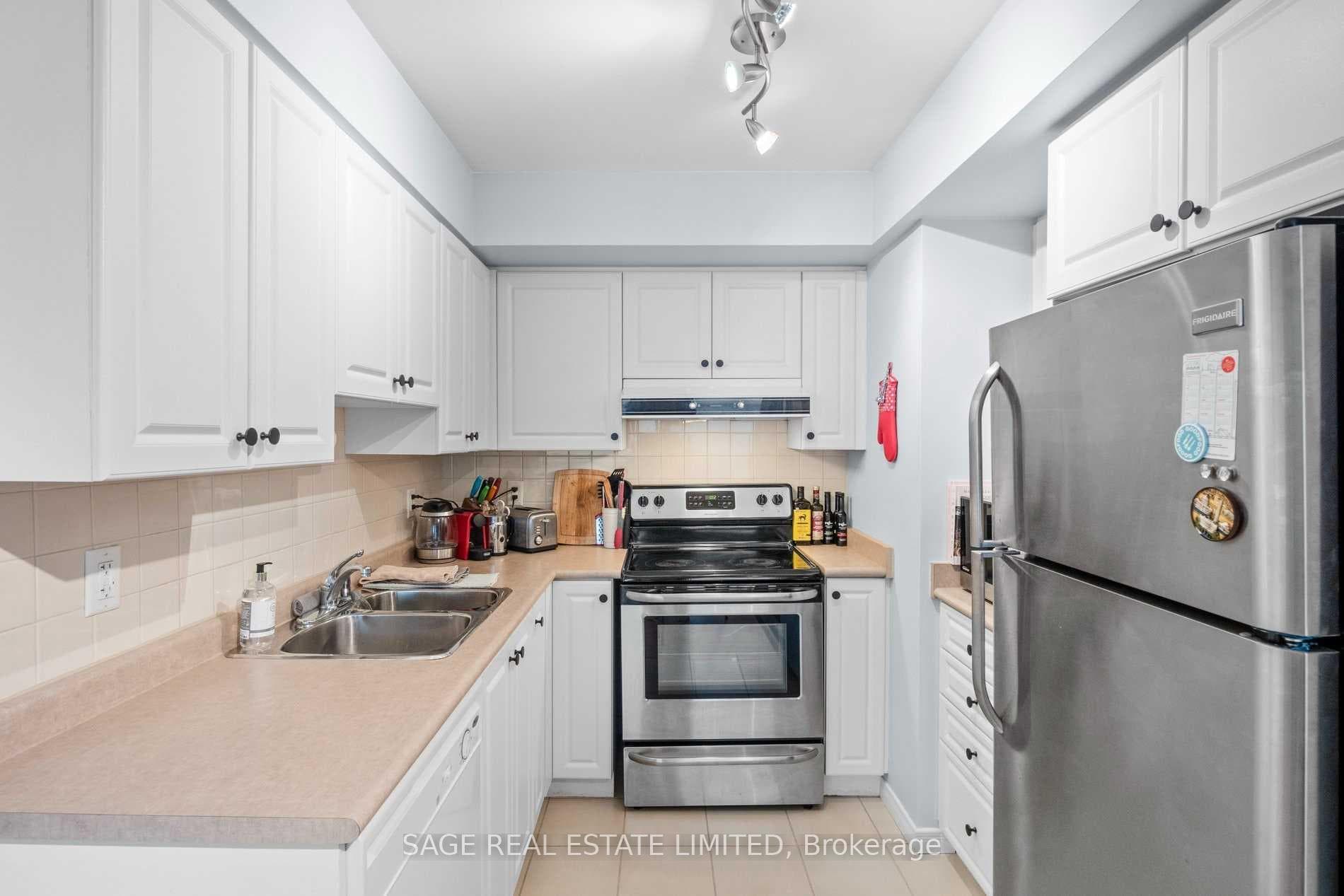 230 King Street Unit 504 photo 4