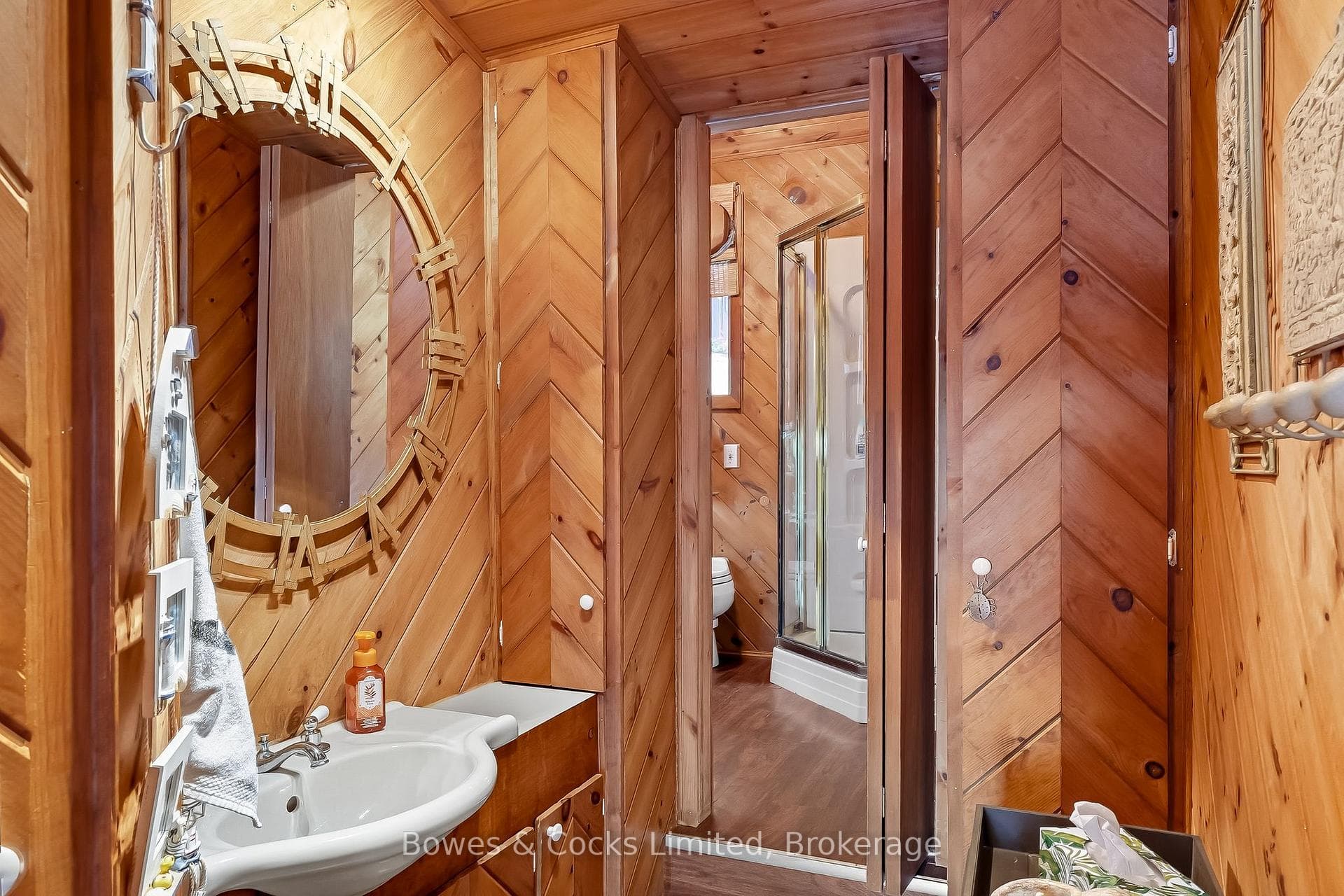 4 piece bathroom