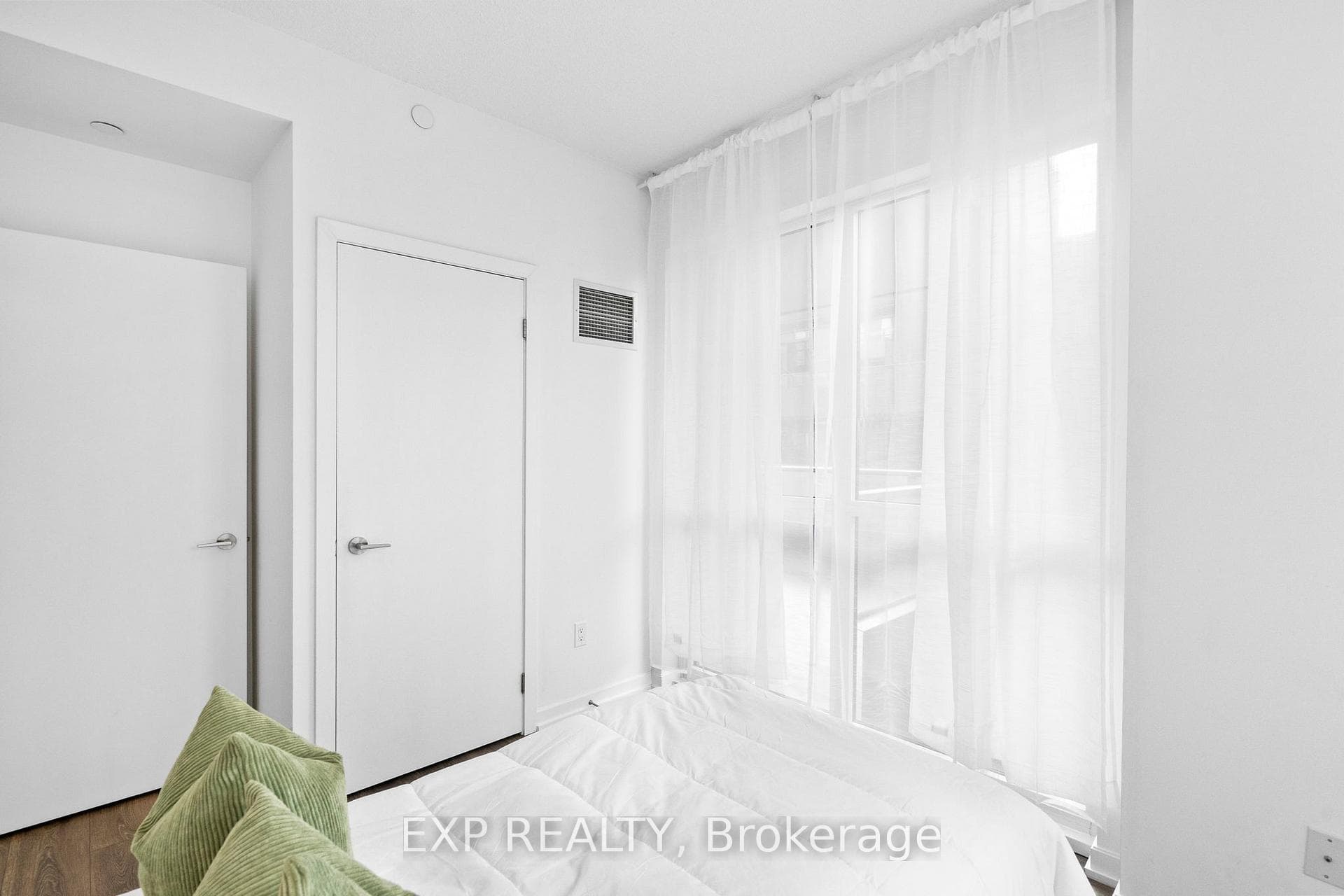50 Forest Manor Road Unit 505 photo 11