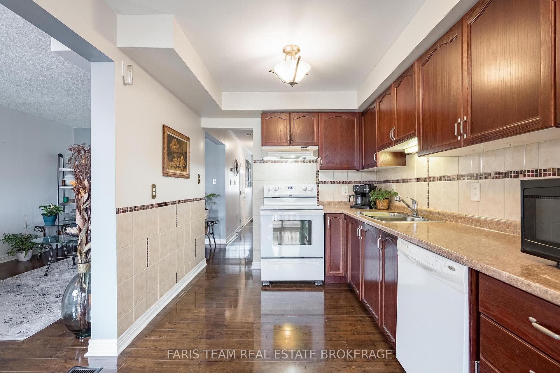 128 Holgate Street photo 8
