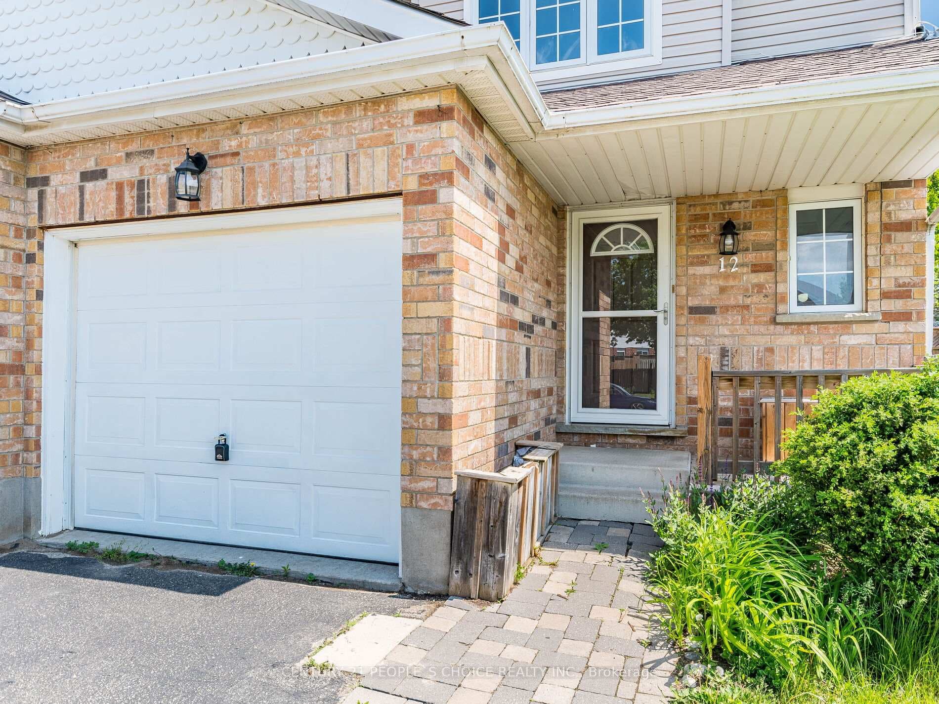 12 Hackberry Street photo 3